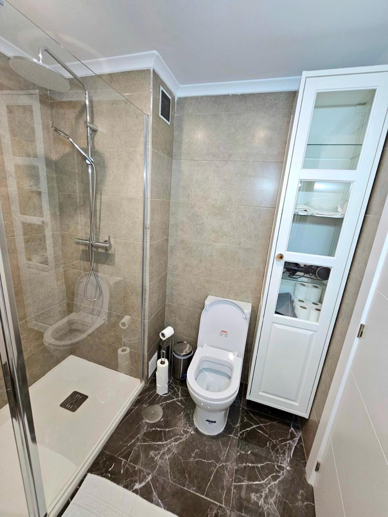 Vilanova, T0 - Modern Flat At Oura On The Strip With Balcony With View To The Pool, Pool Access, Lift And Air Conditioning Appartement Albufeira