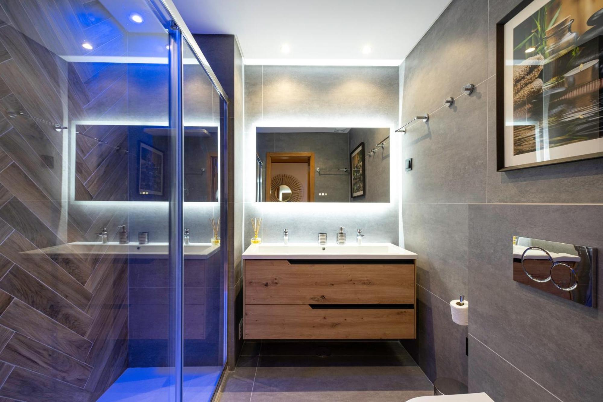 Romantic With Private Hot Tub & Parking - Big Pool - Marina Access * Albufeira