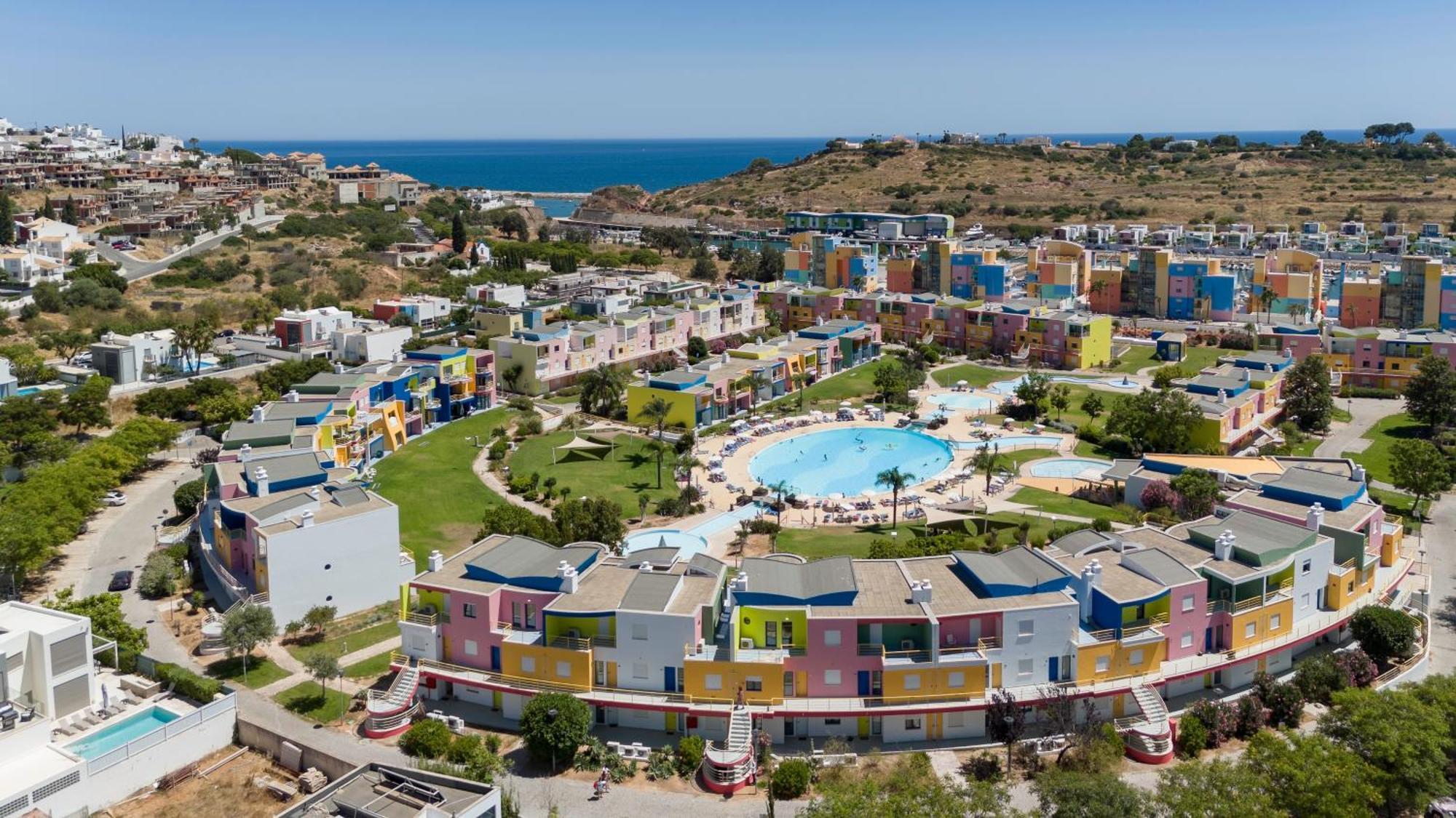 Romantic With Private Hot Tub & Parking - Big Pool - Marina Access * Albufeira