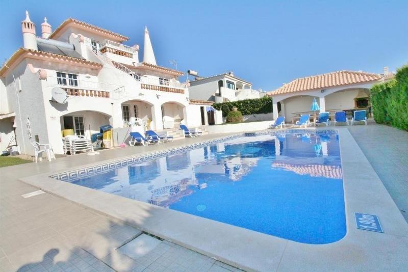 Tres Palmeiras Villa *