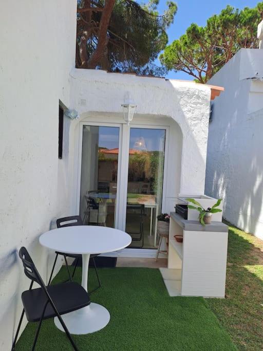 Da Falesia, O Estudio Da Aldeia Acoteias