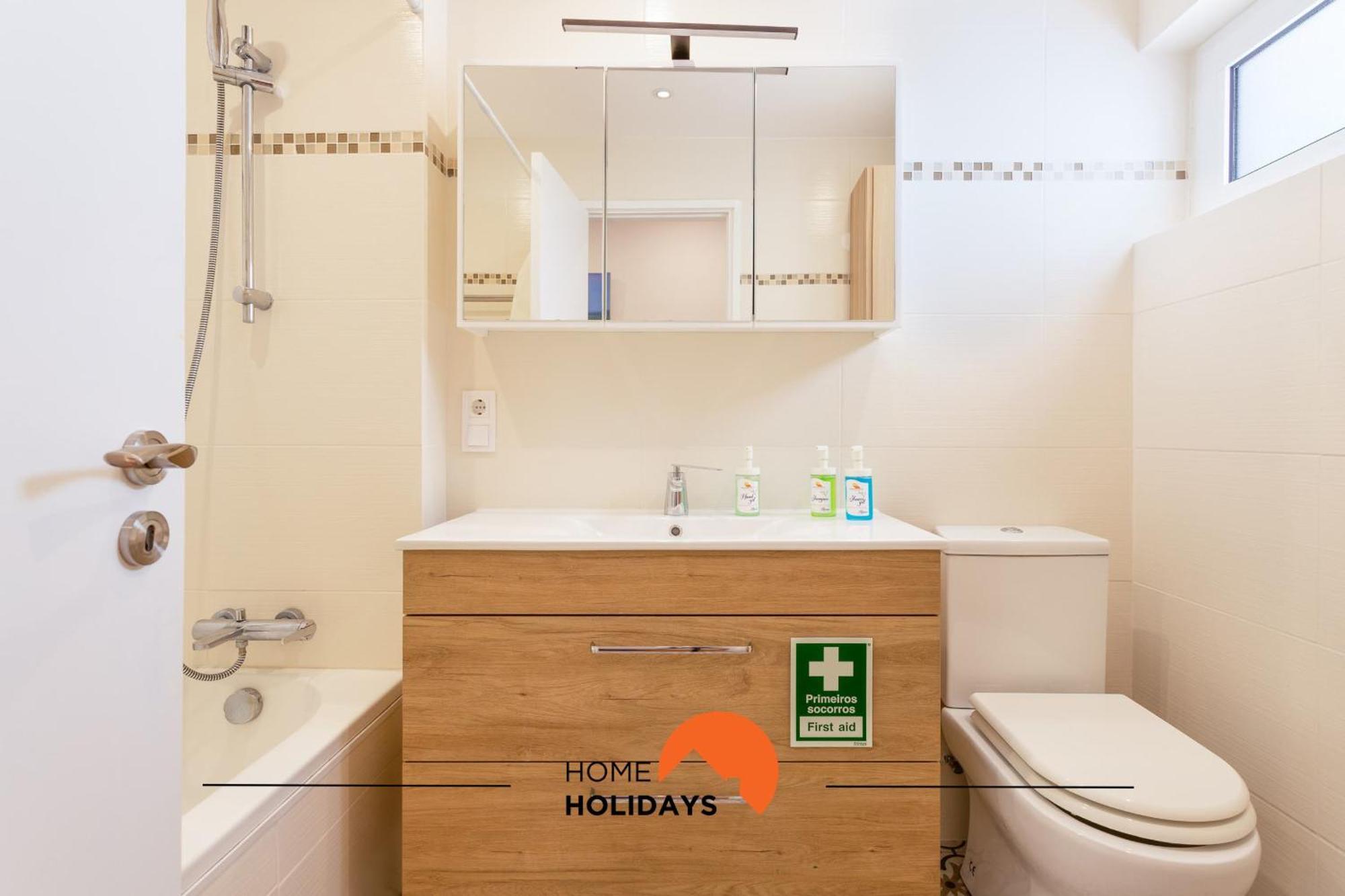 #165 Liberdade 105 By Holidays Apartment Albufeira
