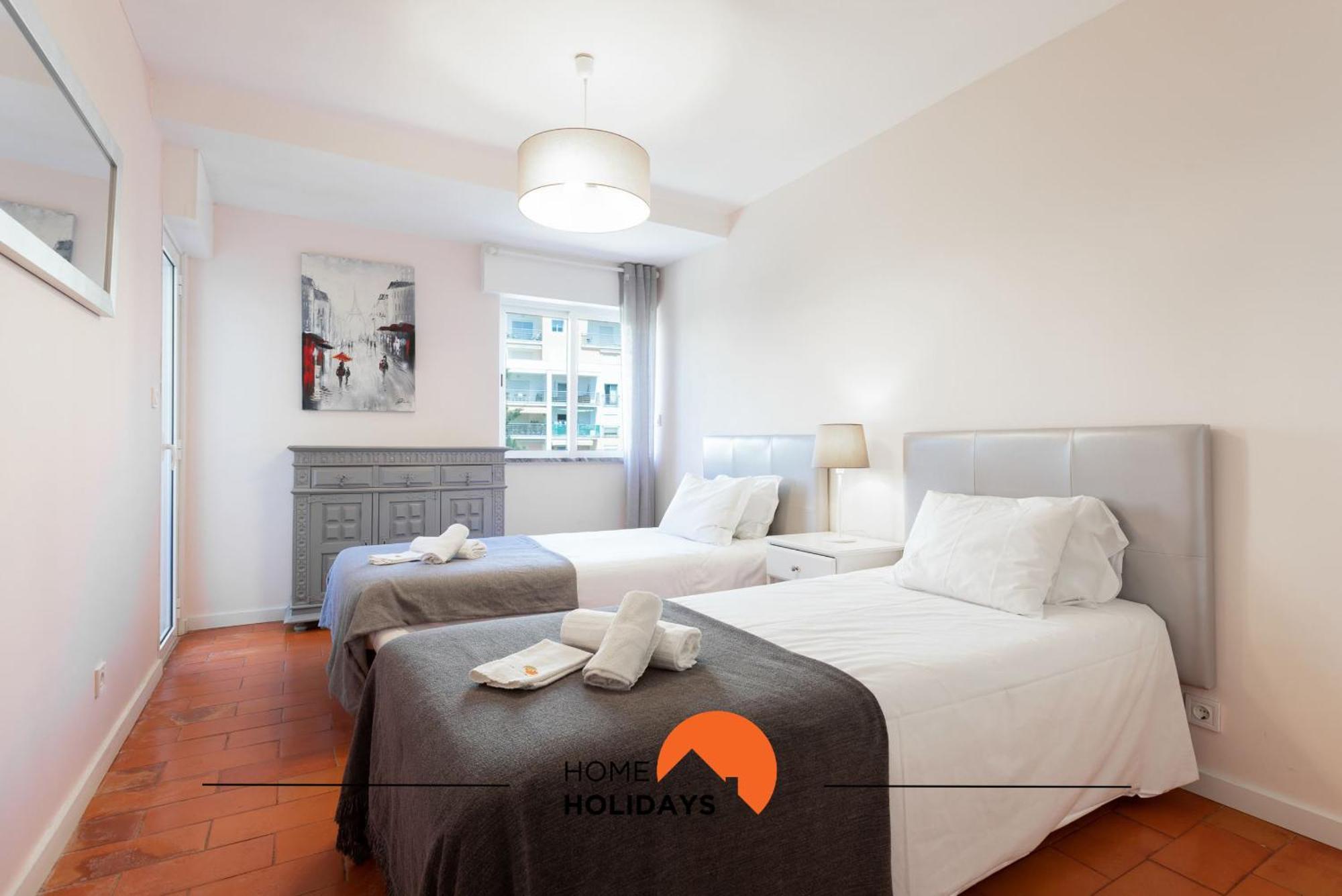 #165 Liberdade 105 By Holidays *
