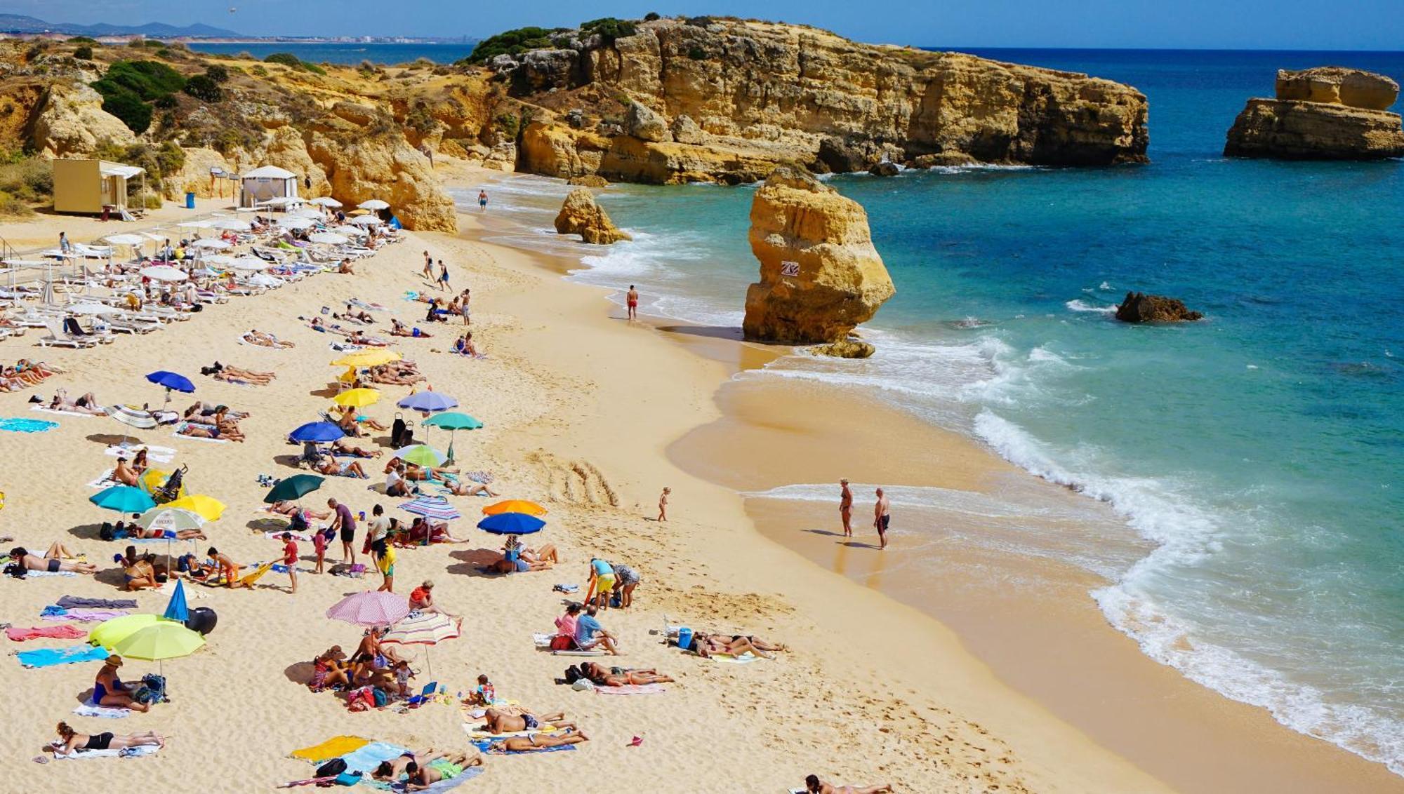 Stunning Swimming Pool * Albufeira