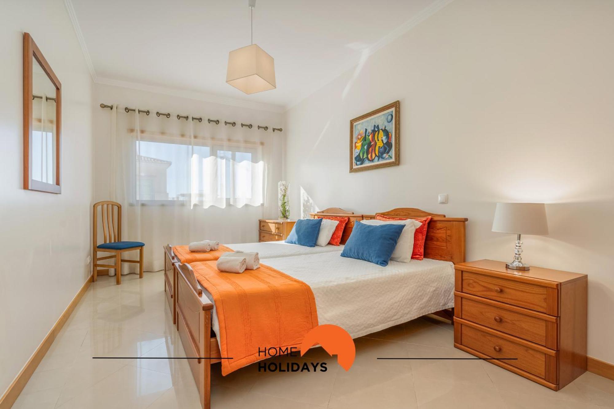 #247 Corrieira Prestigio By Holidays *