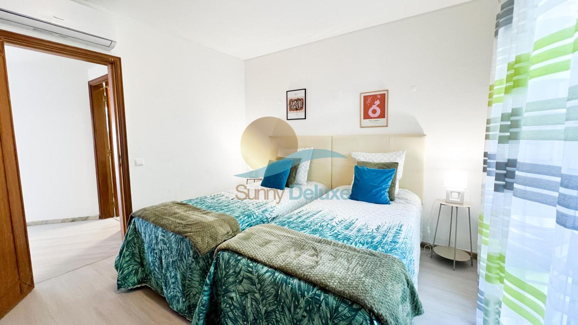 Golfinho By Sunny Deluxe Villa
