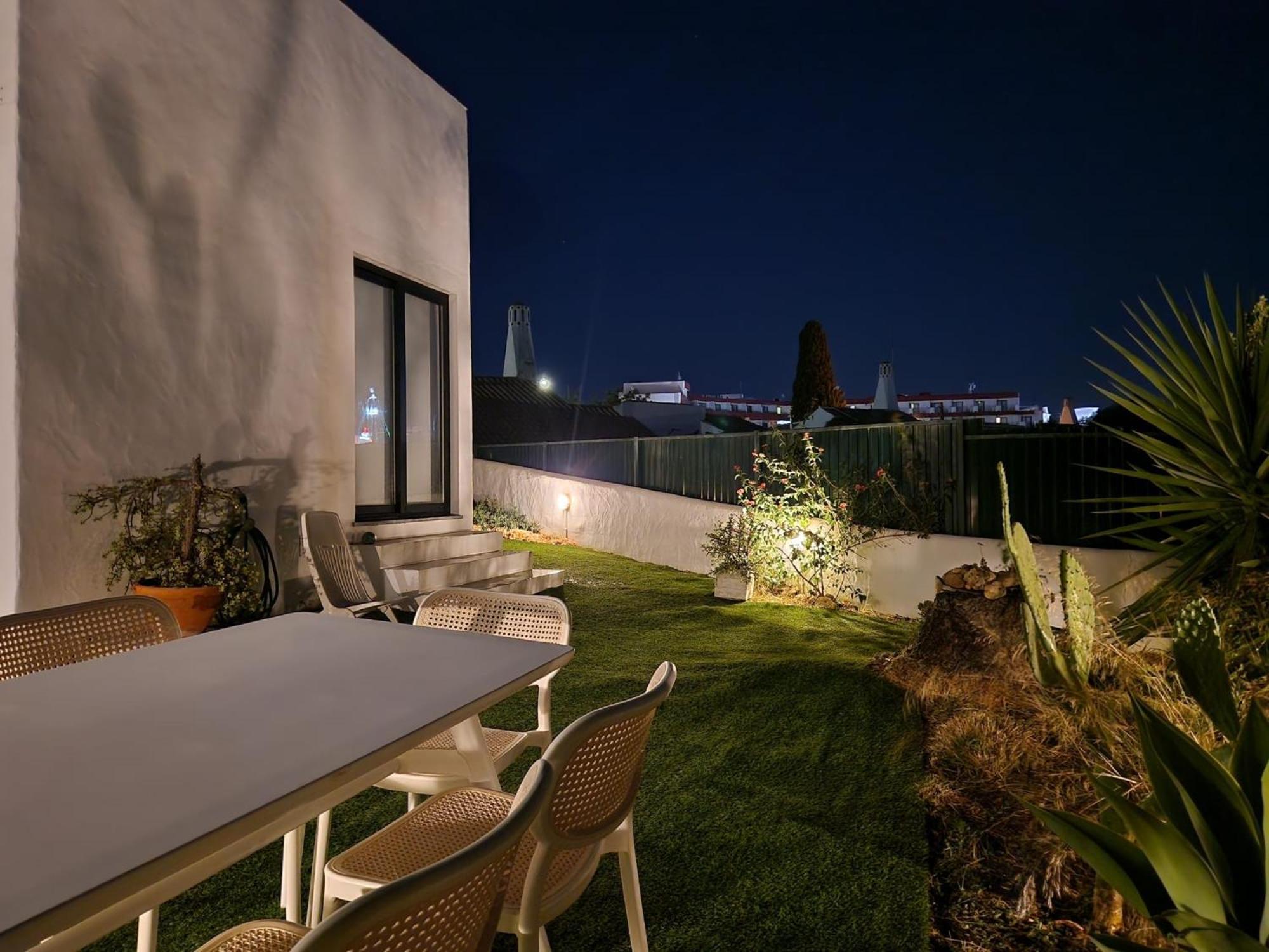 Airy 3br, Ac, Garden, 2min Strip, 8min Oura *
