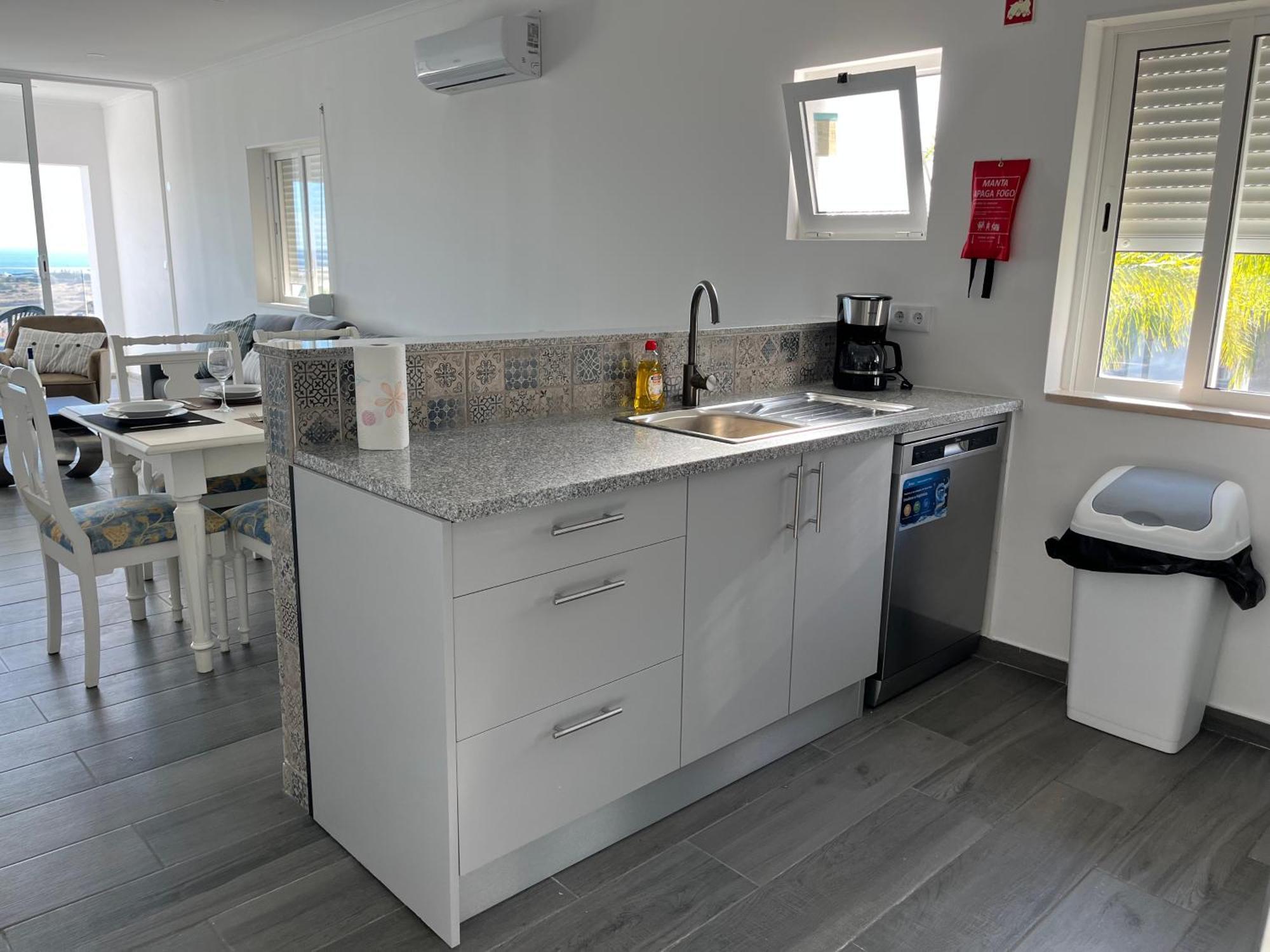Ocean View By Charmes B Apartment *
