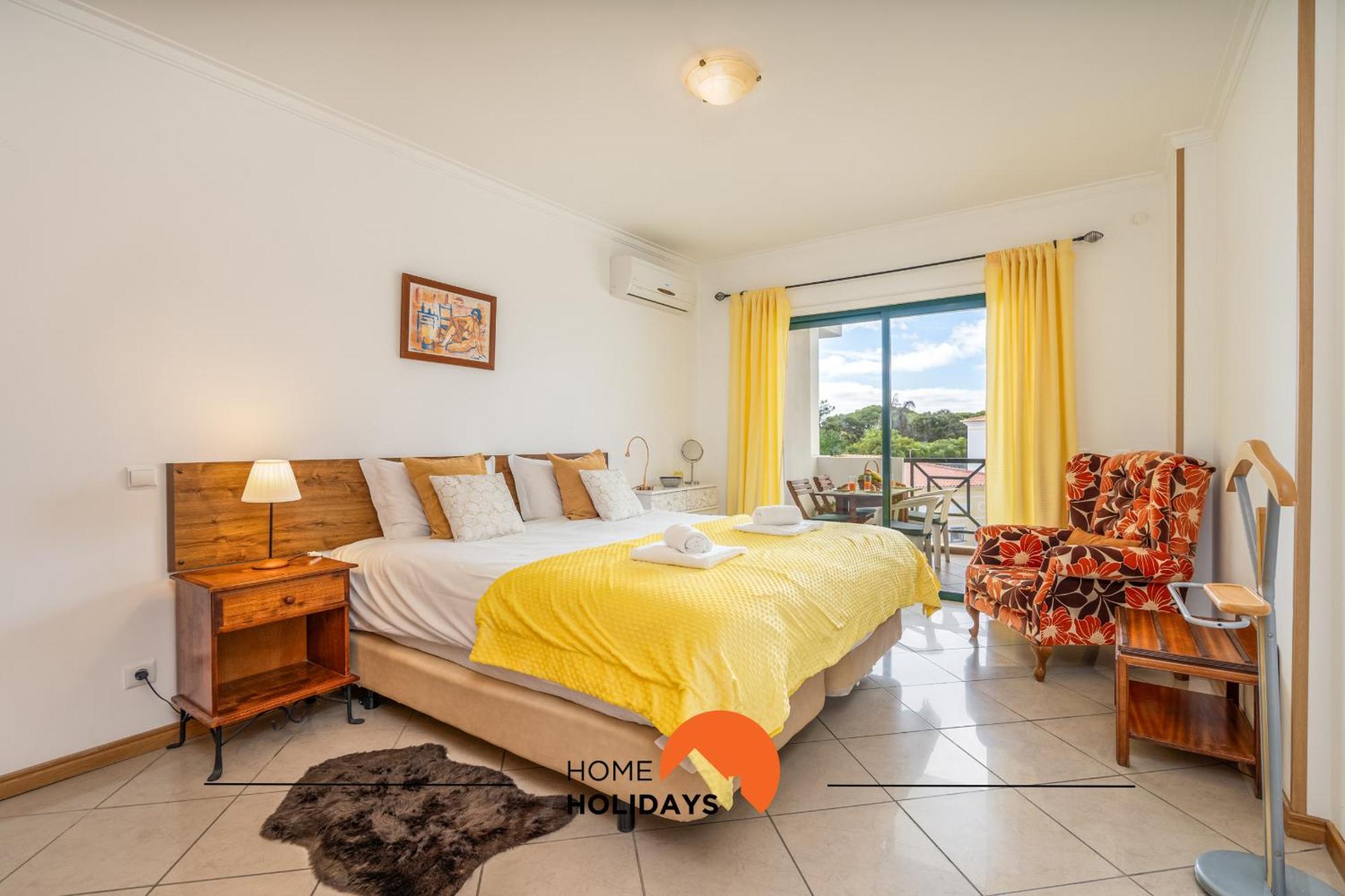 #243 Santa Eulalia H23 By Holidays