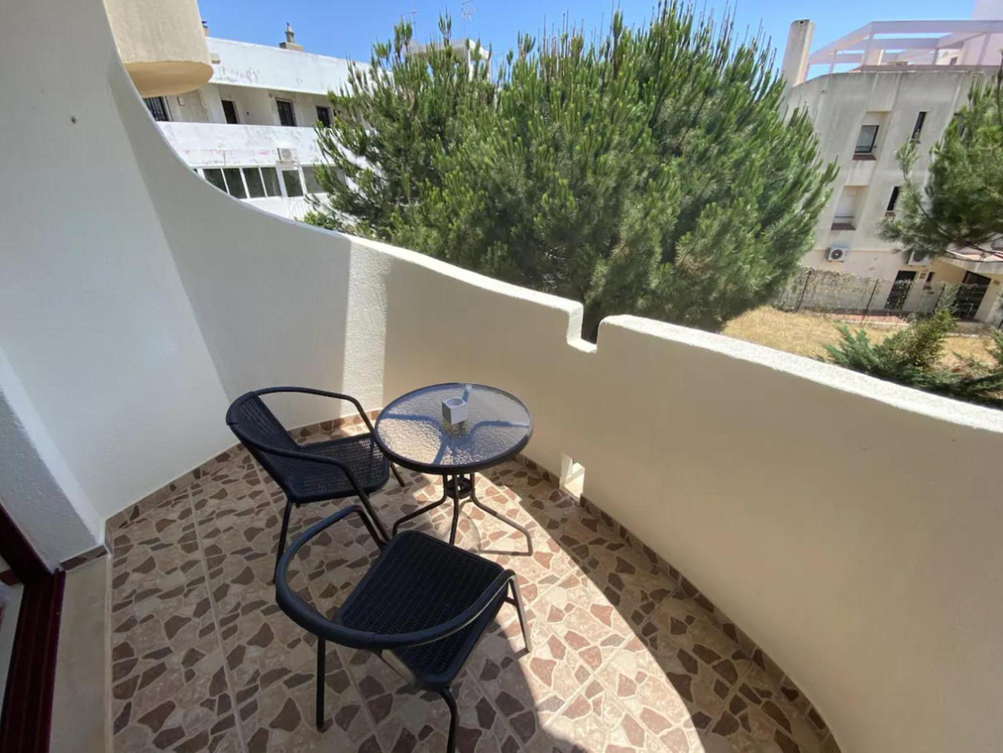 Sweet Balcony Flat *