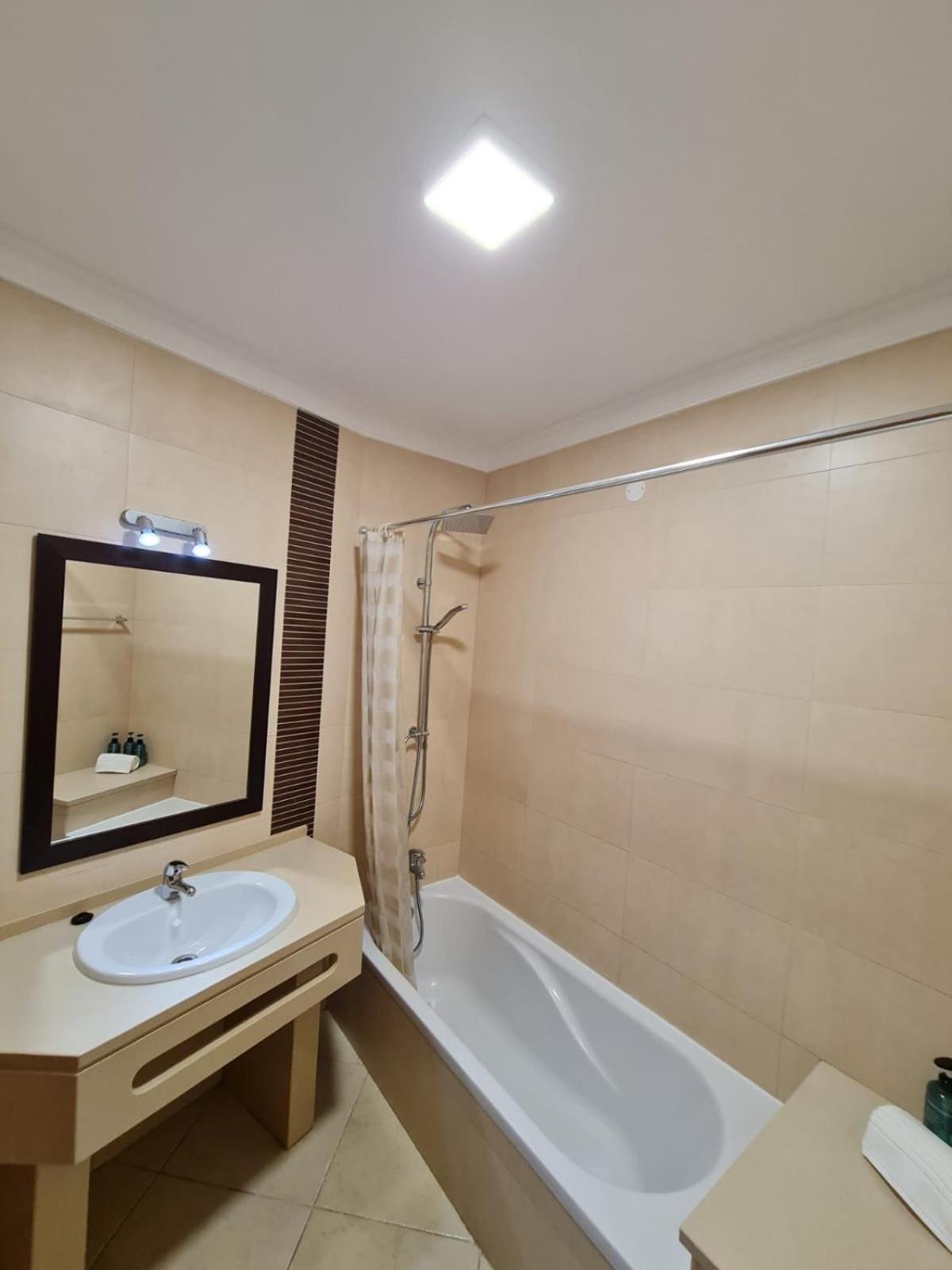 Apartment Colina Do Atlantico 203 *