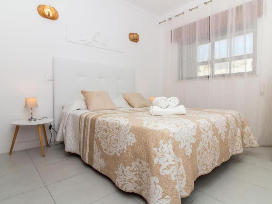 - Pool And Sea View & Center Apartamento