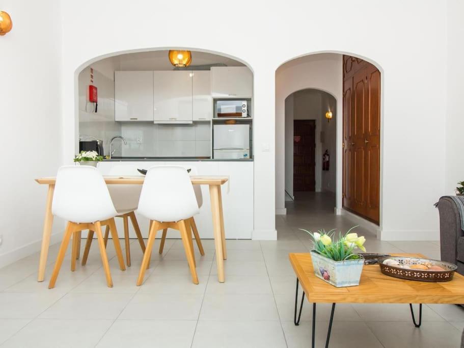Apartamento - Pool And Sea View & Center Albufeira
