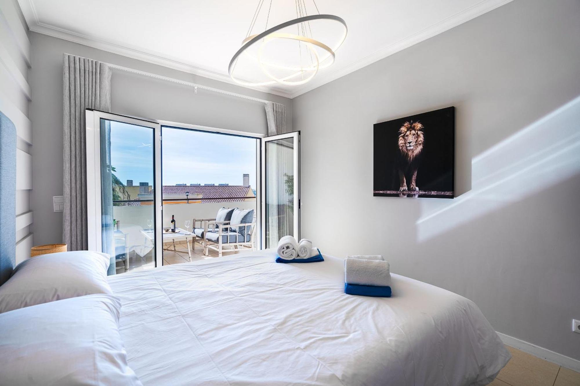 Apartment Sunny 1 With Pool By Homing *