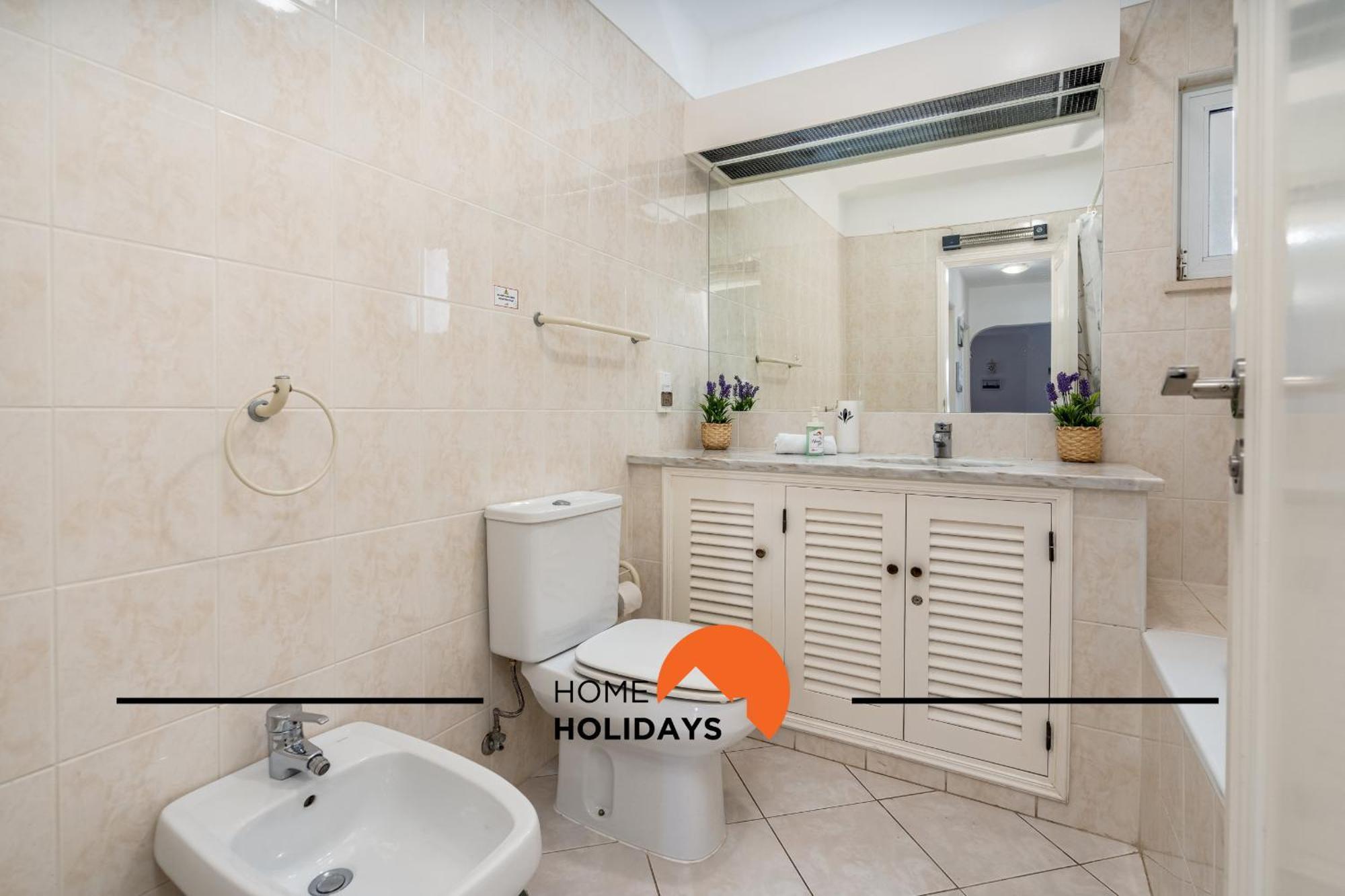 #174 T2 Em Zona Tranquila By Home Holidays
