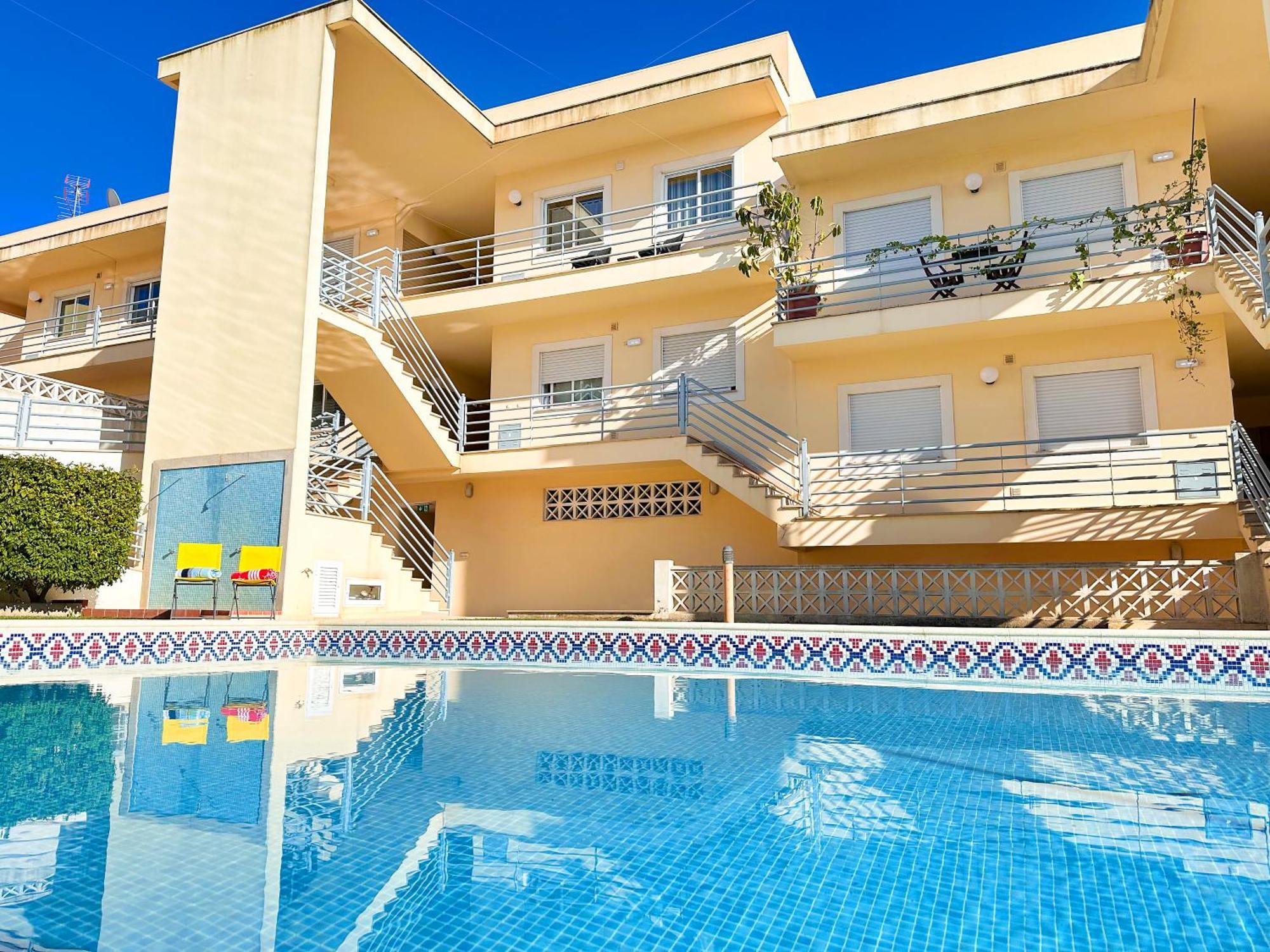 Golden Palm By Becherish Apartment *
