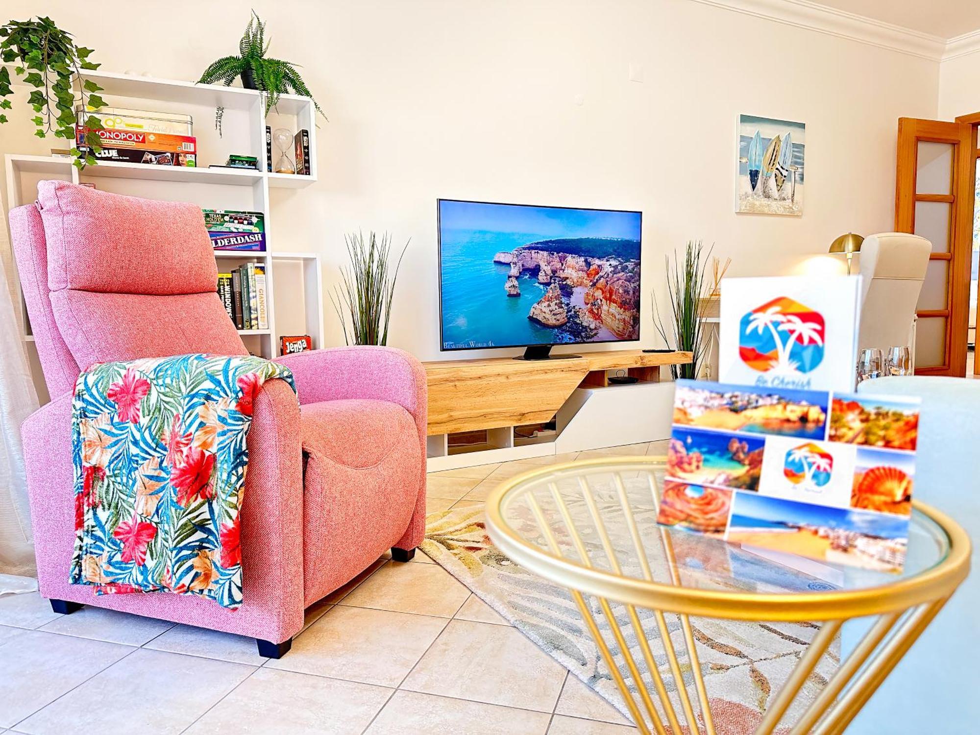 Golden Palm By Becherish Apartment *