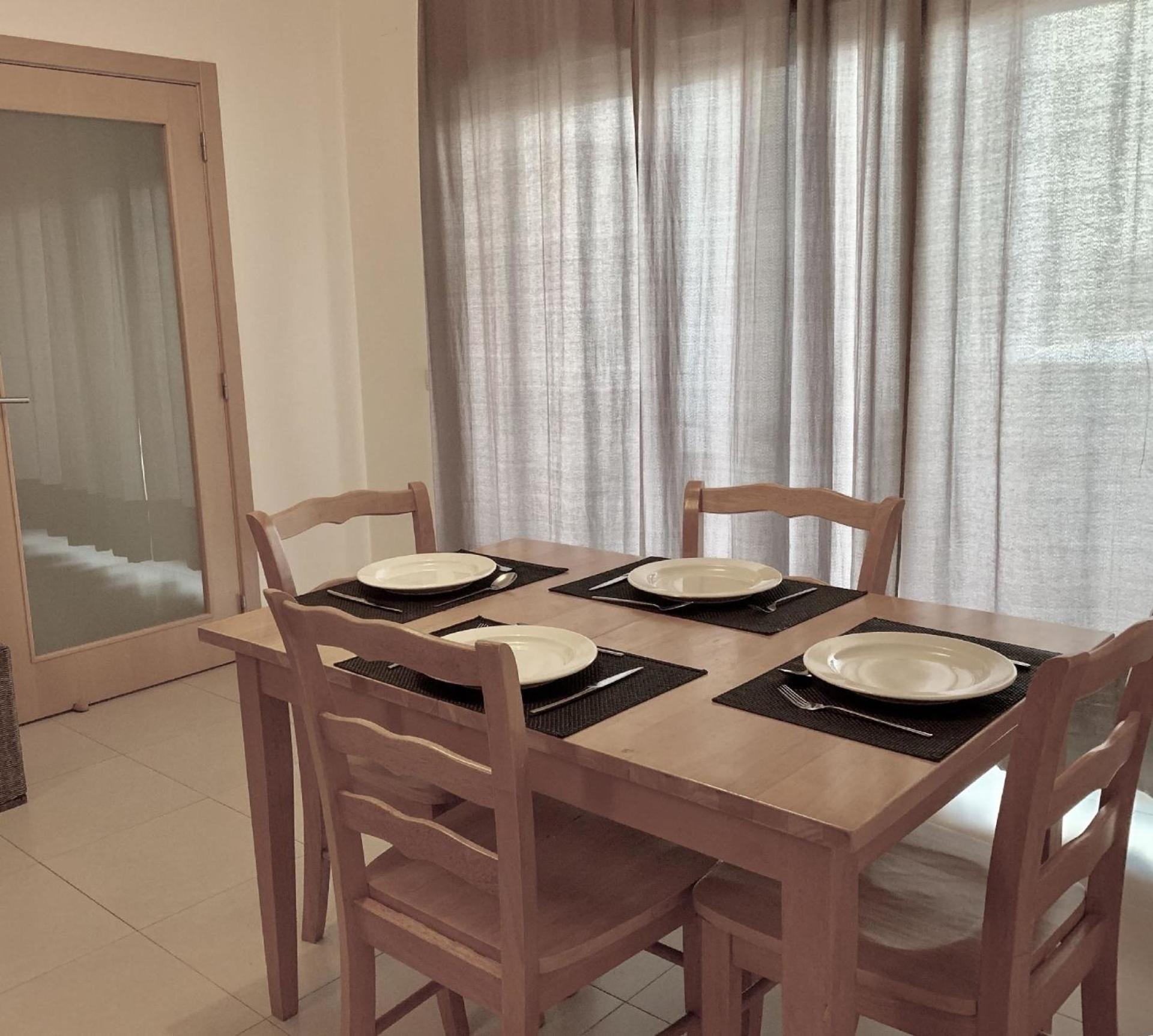 Neue In Mit Grossem Balkon