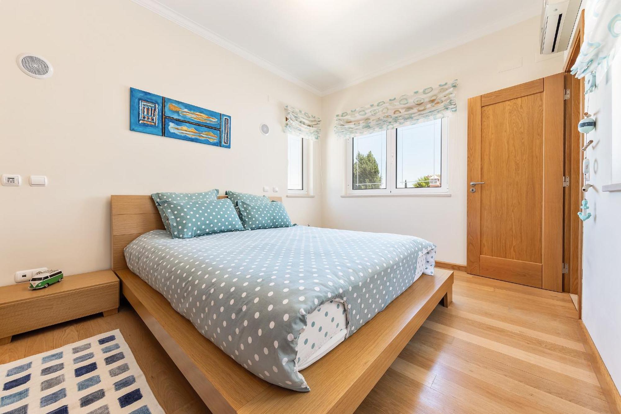 Villa Sunflower By Ocvillas