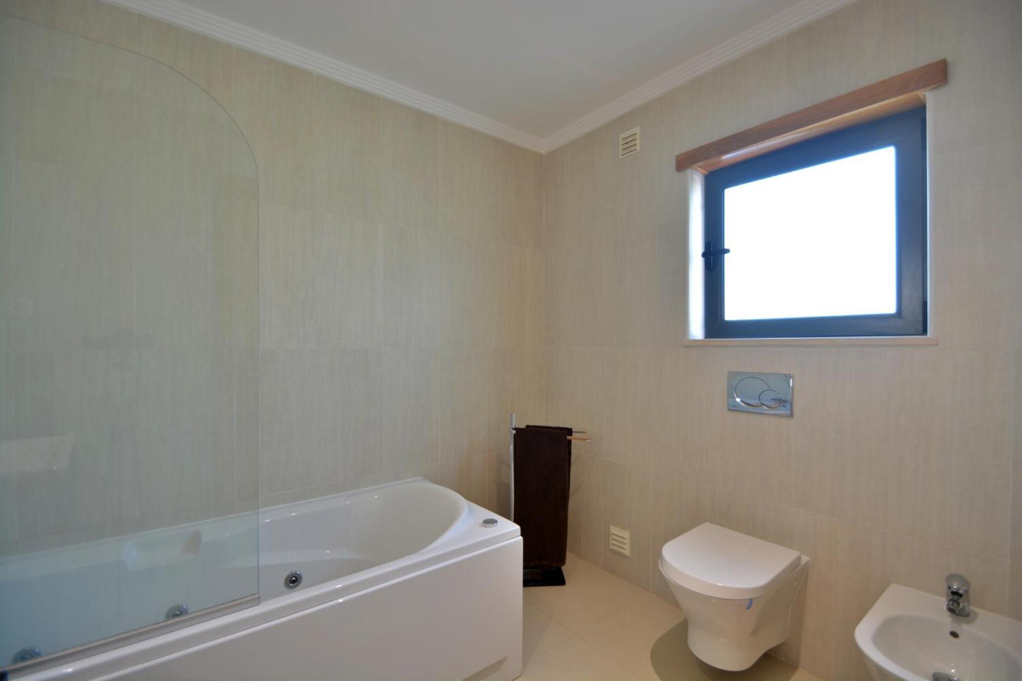 Feliz Algarve With Private Pool - Sao Rafael Villa Albufeira