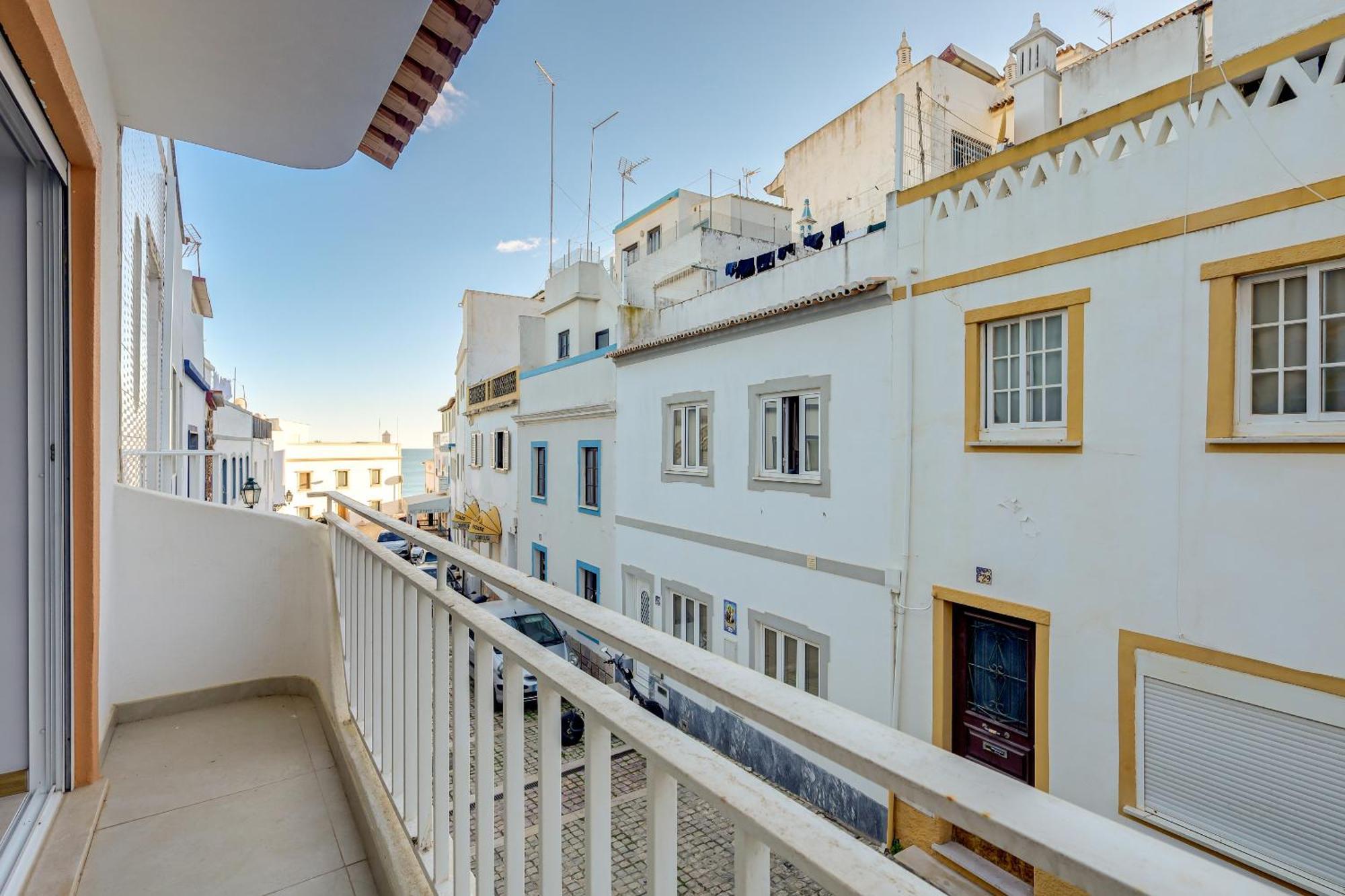 Casa Maguy - Terrace & Seaview Albufeira
