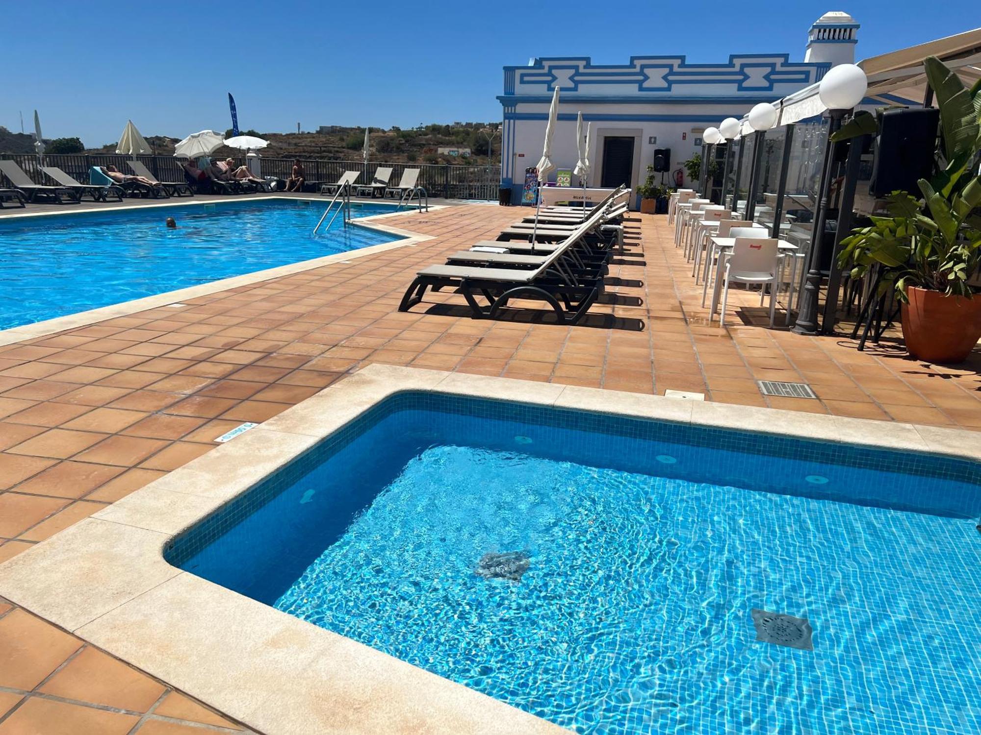 Lovely 2 Bedroom Inside A In * Albufeira