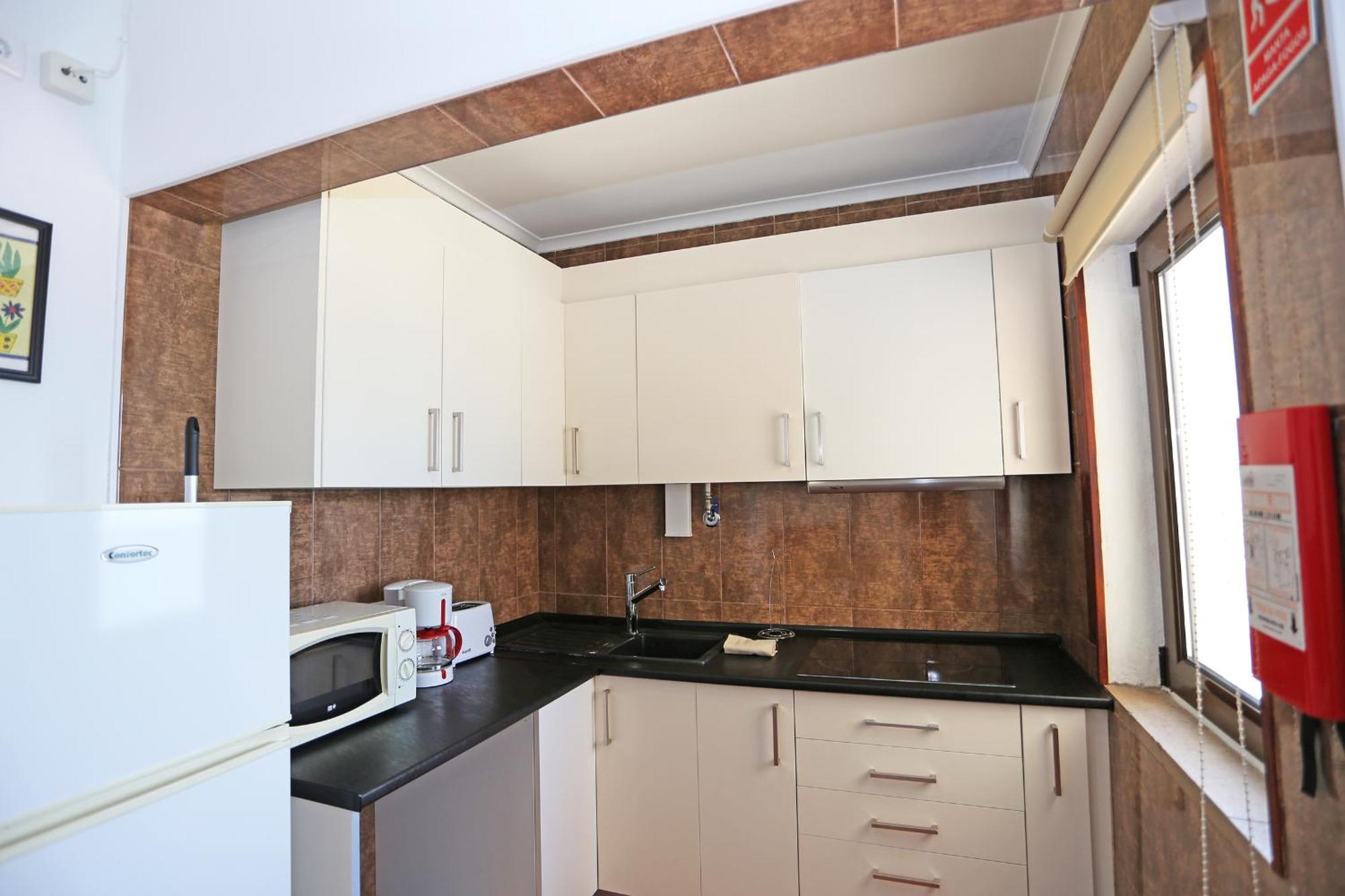 V - Seacliff Apartment *