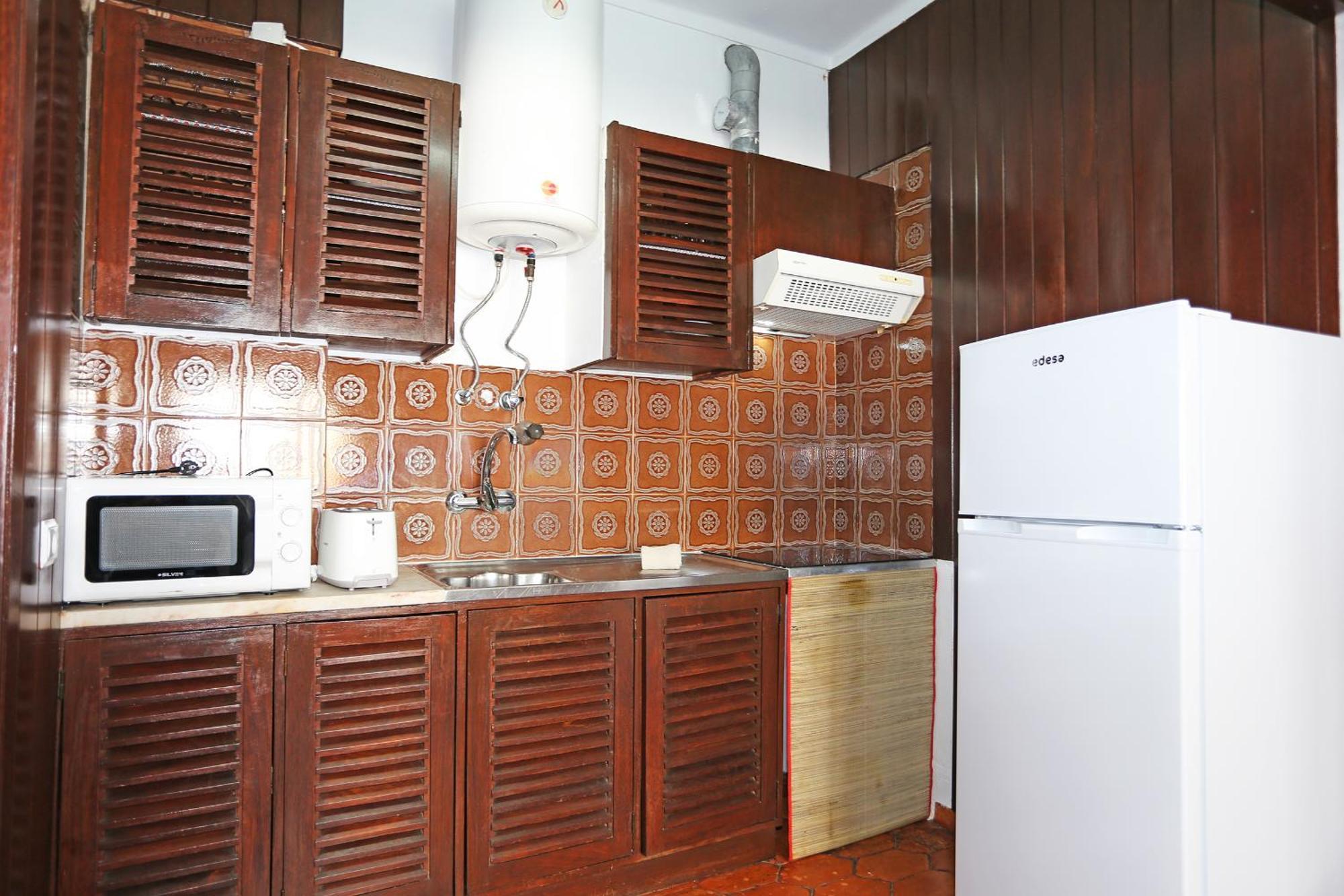 V - Seacliff Apartment