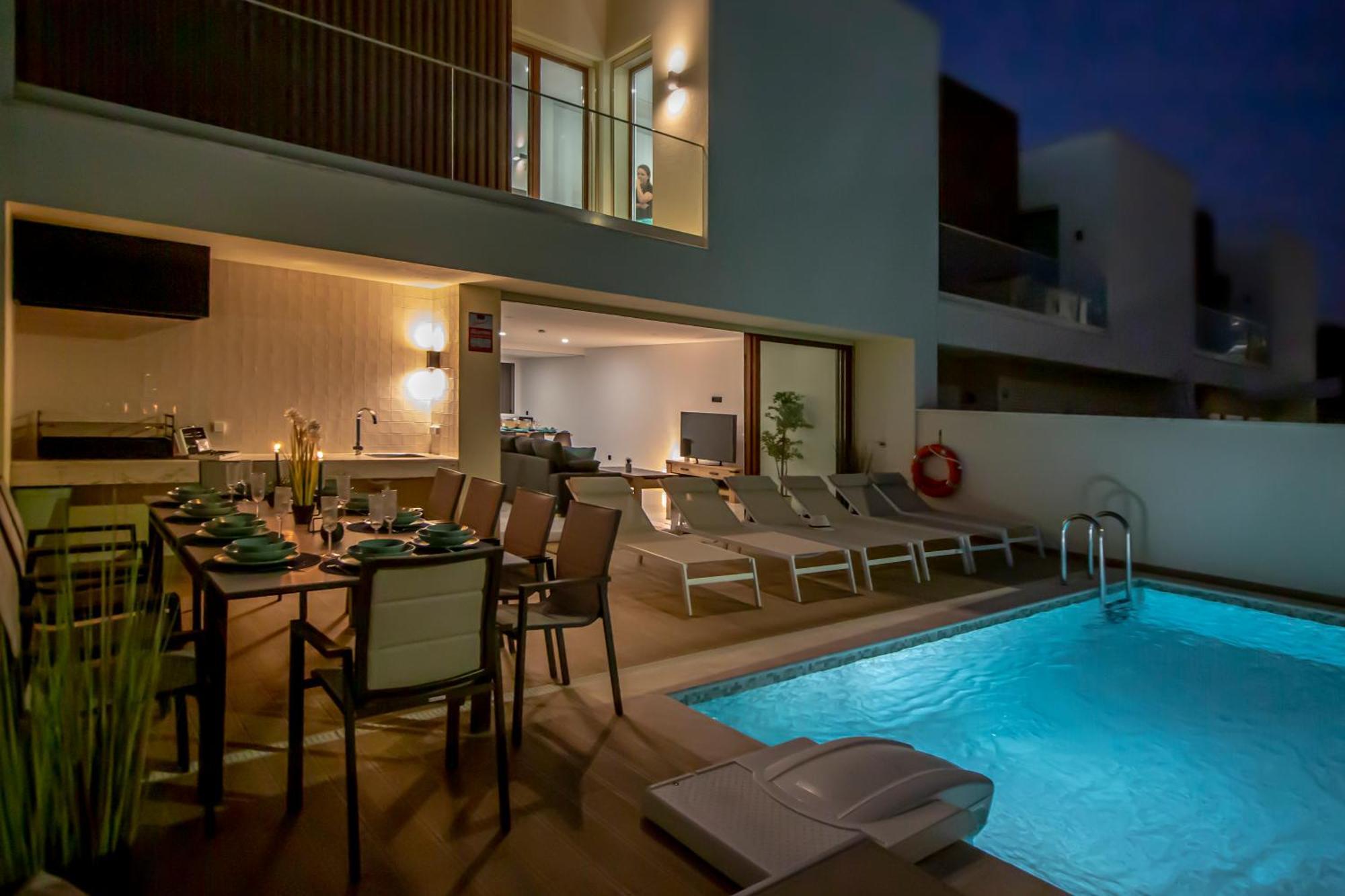 Villa Marivital I Luxury I Heated Pool I Old Town Albufeira