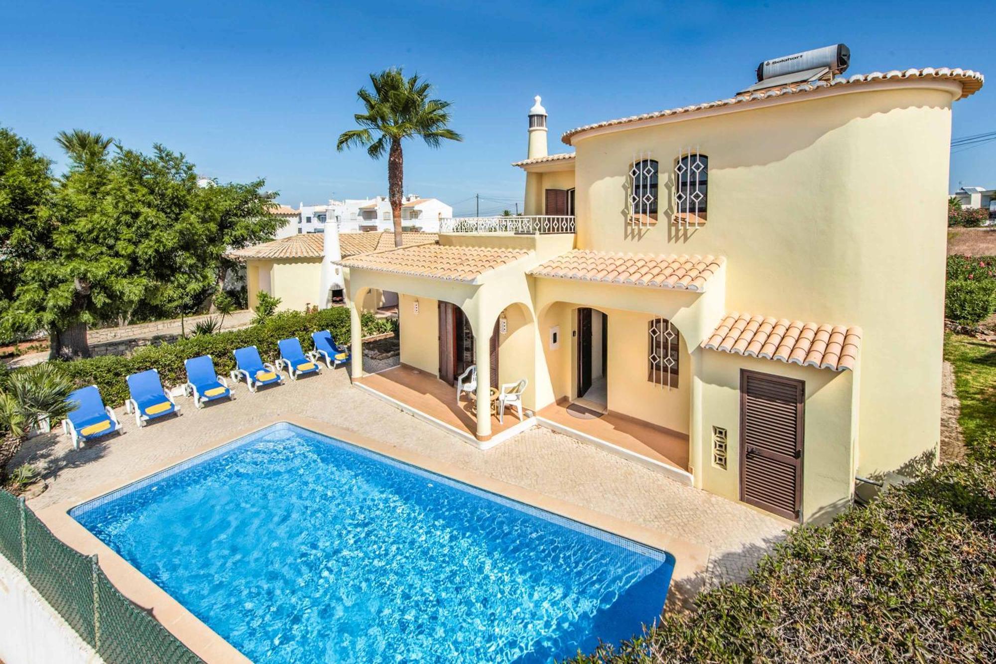 Pardal Villa