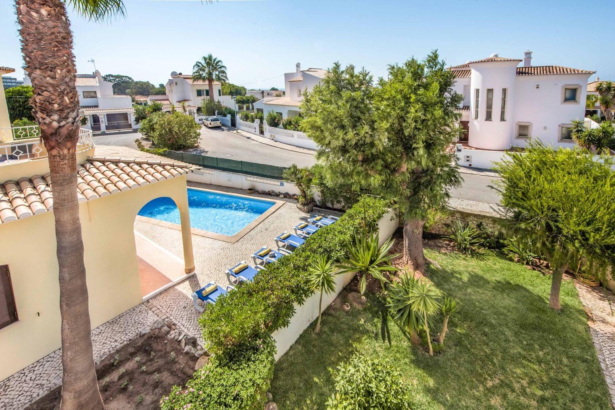 Pardal Villa *