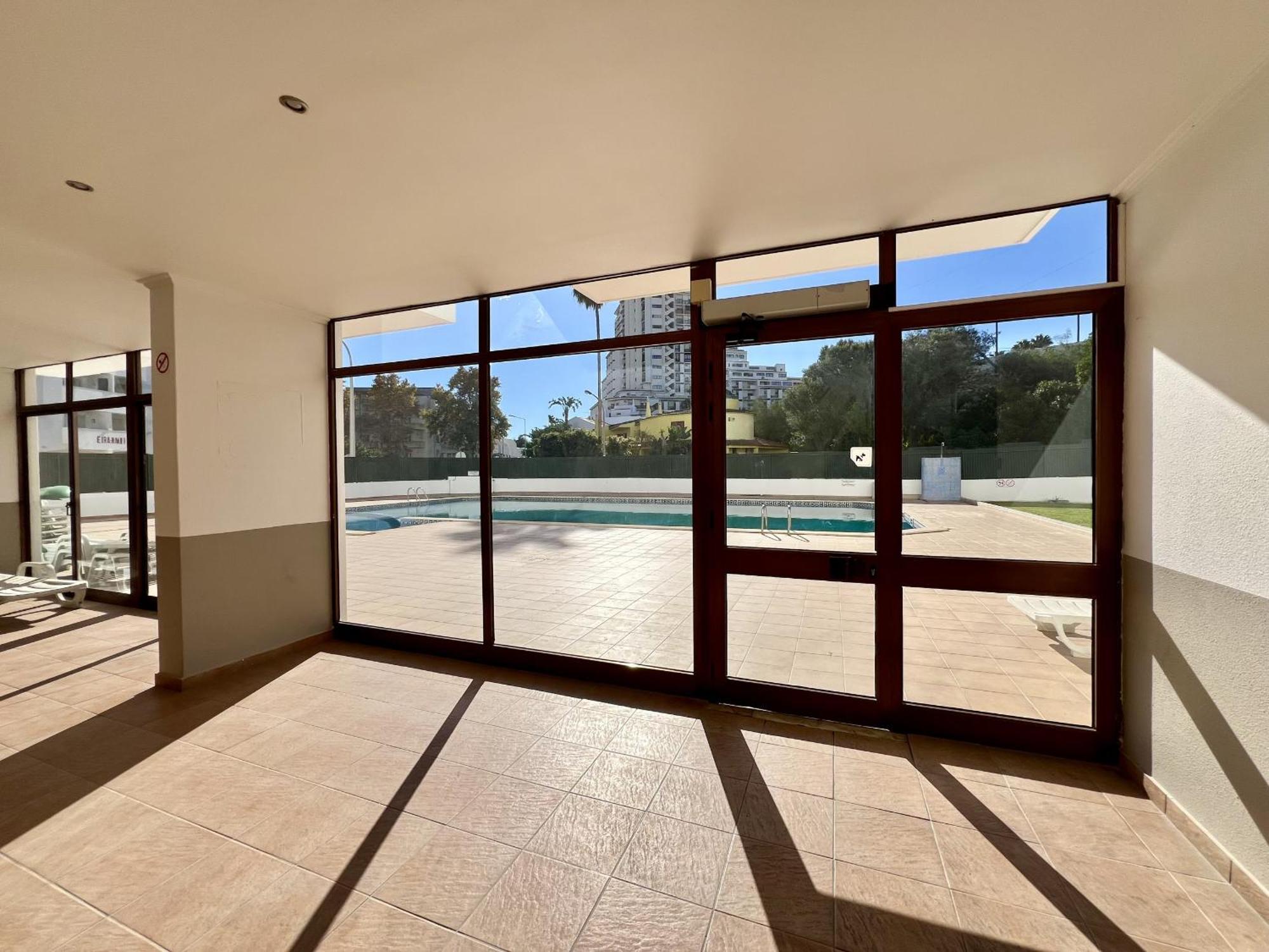 Appartement Town With Pool By Homing