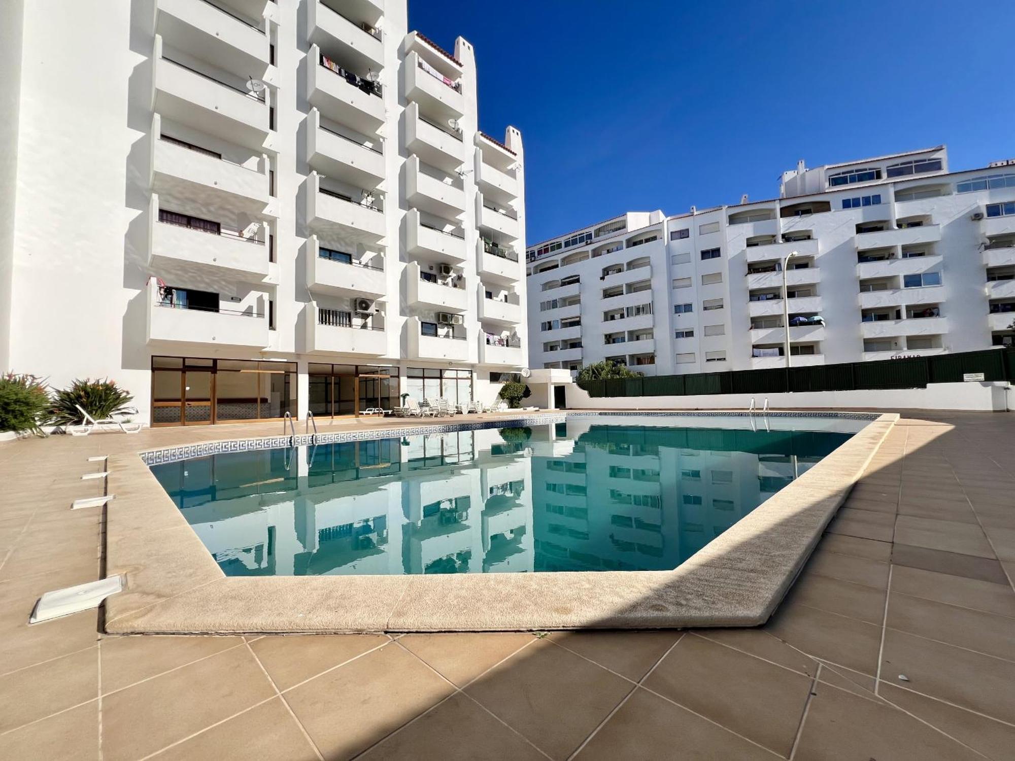 Apartment Town With Pool By Homing Albufeira