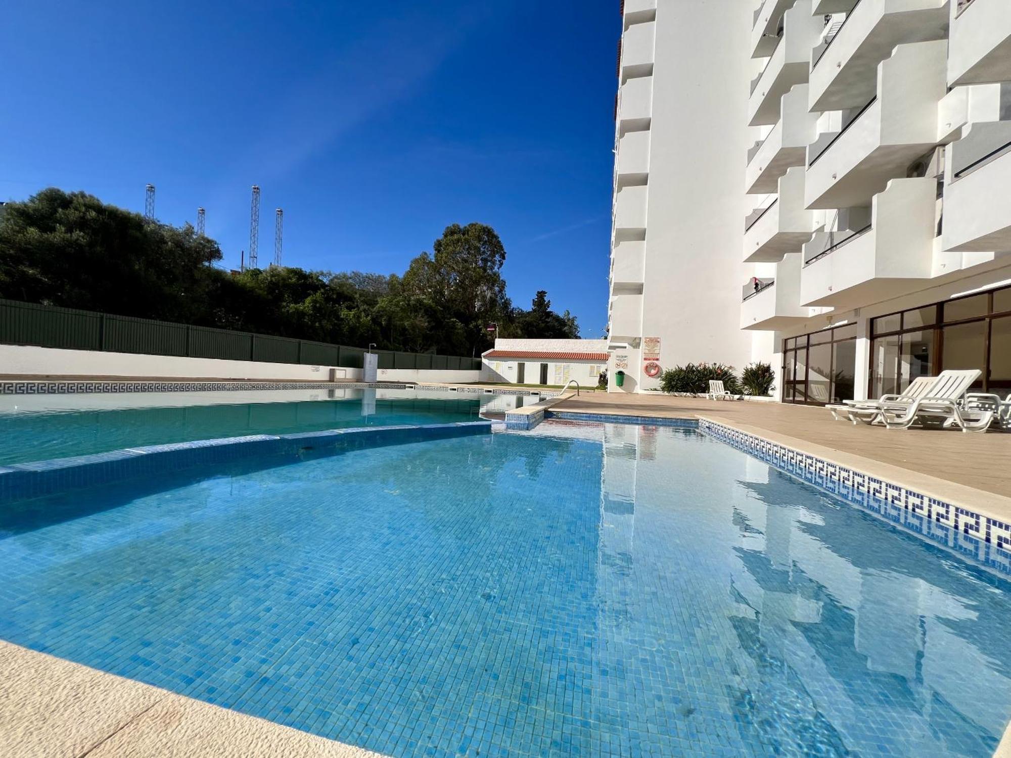 Town With Pool By Homing Appartement Albufeira