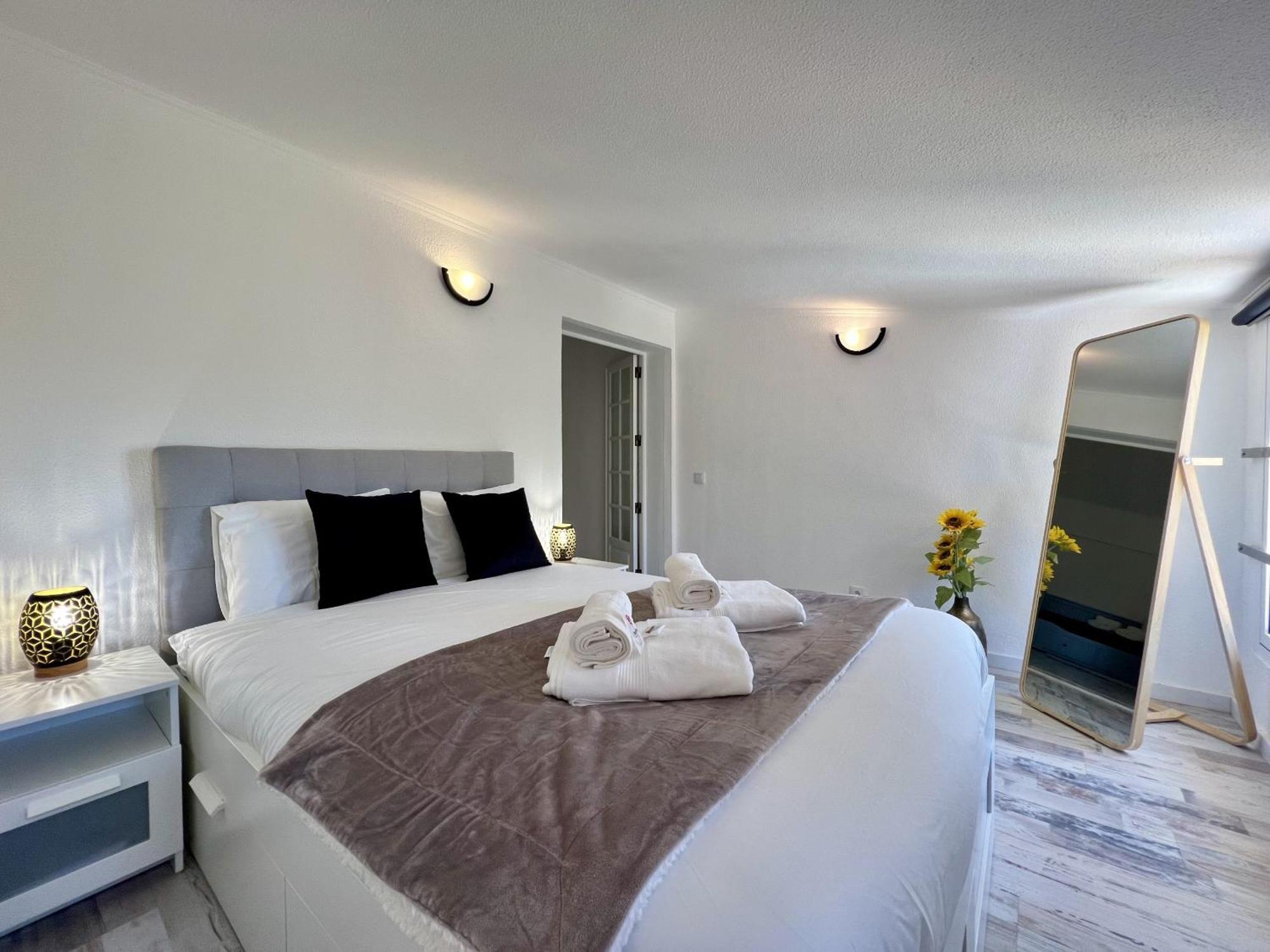 Apartment Stylish 3 By Homing Albufeira