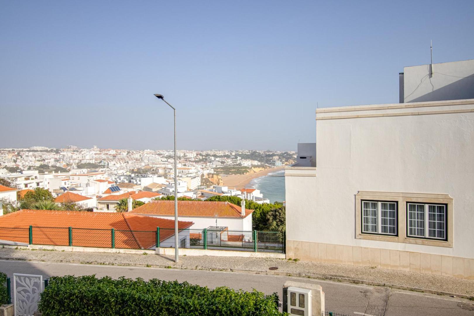 Ocean 200meters Ac Wi-fi Balcony Apartment