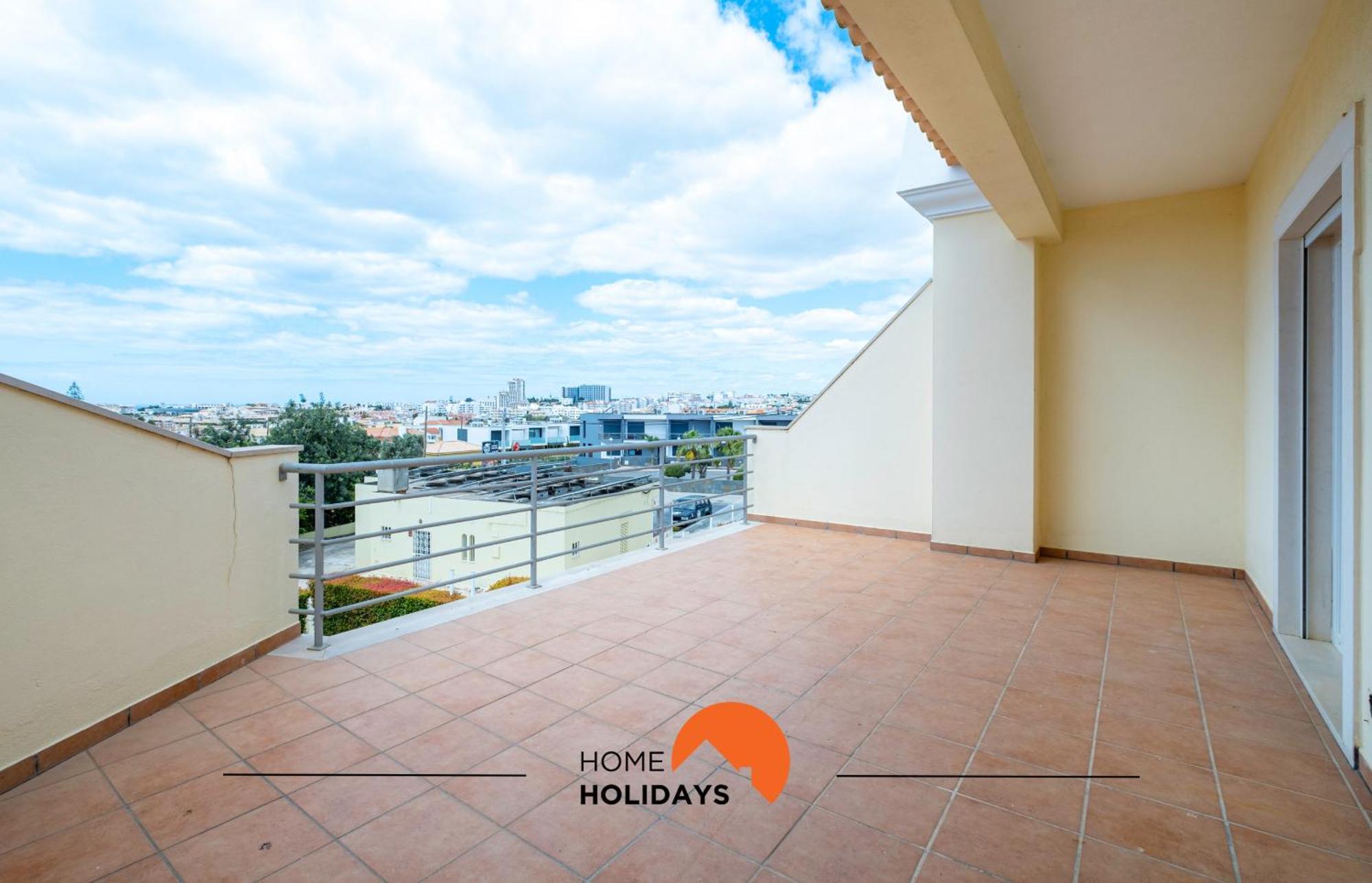 #196 And Golf By Holidays Villa Albufeira