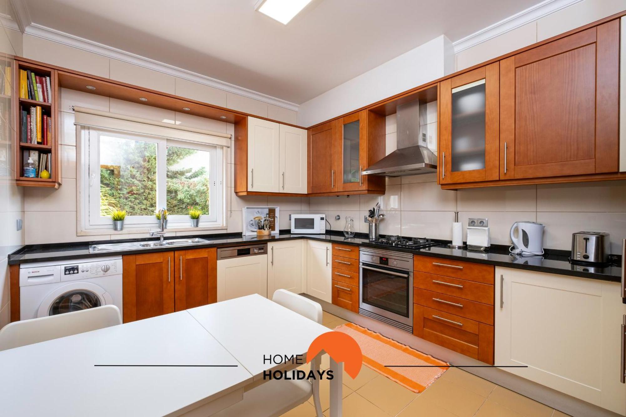 #196 And Golf By Holidays Villa Albufeira