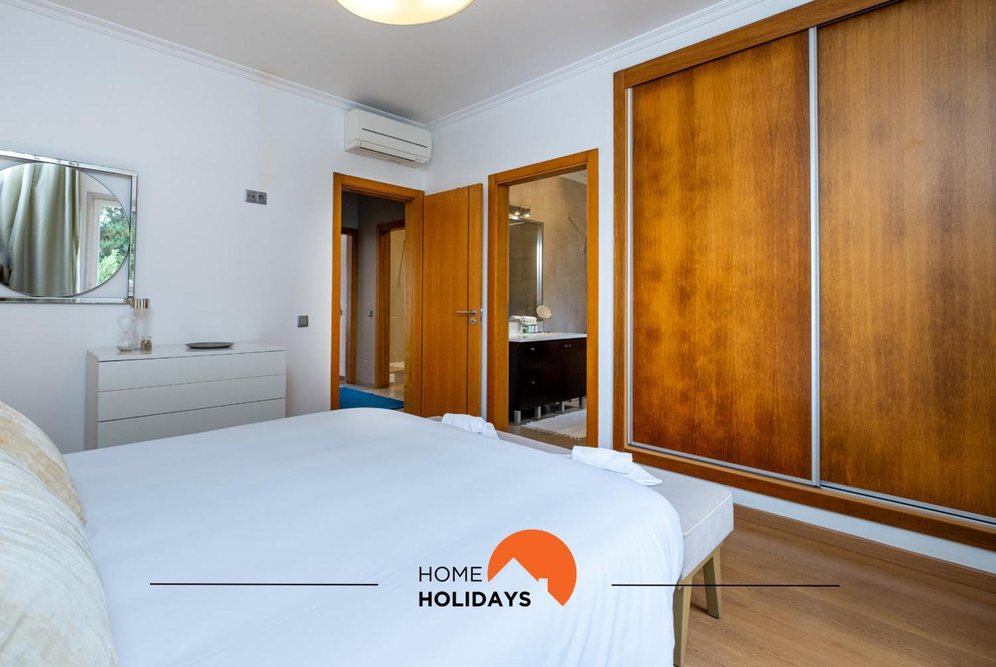 #196 And Golf By Holidays Villa Albufeira