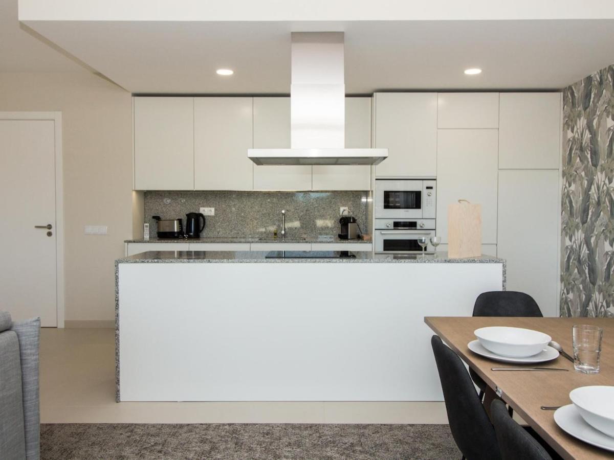 C - Luxurious & Playground & Garage Apartment
