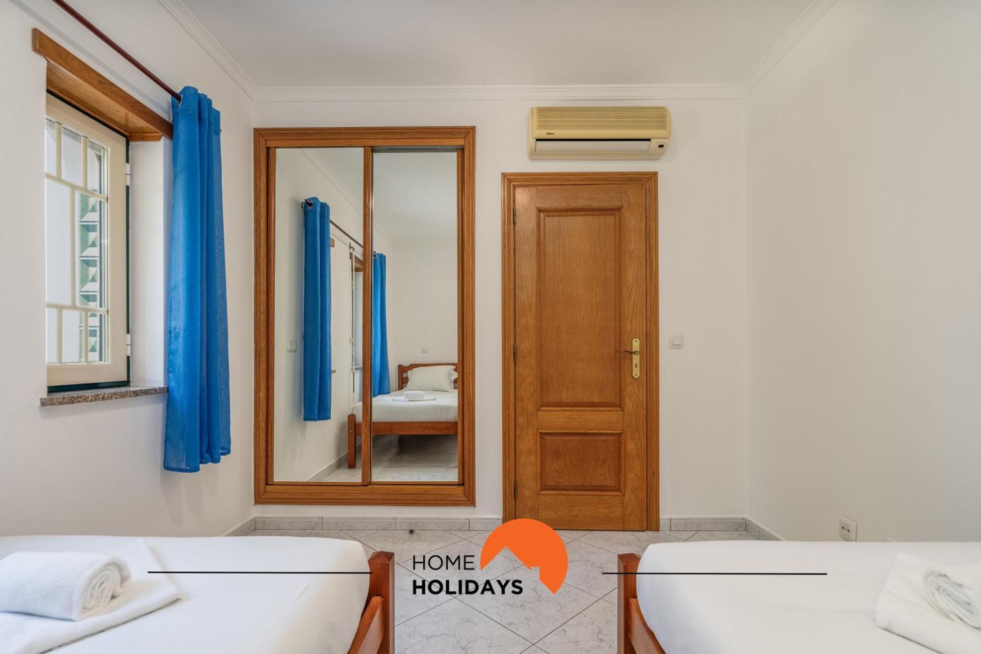 #230 Flat A Flor By Holidays *