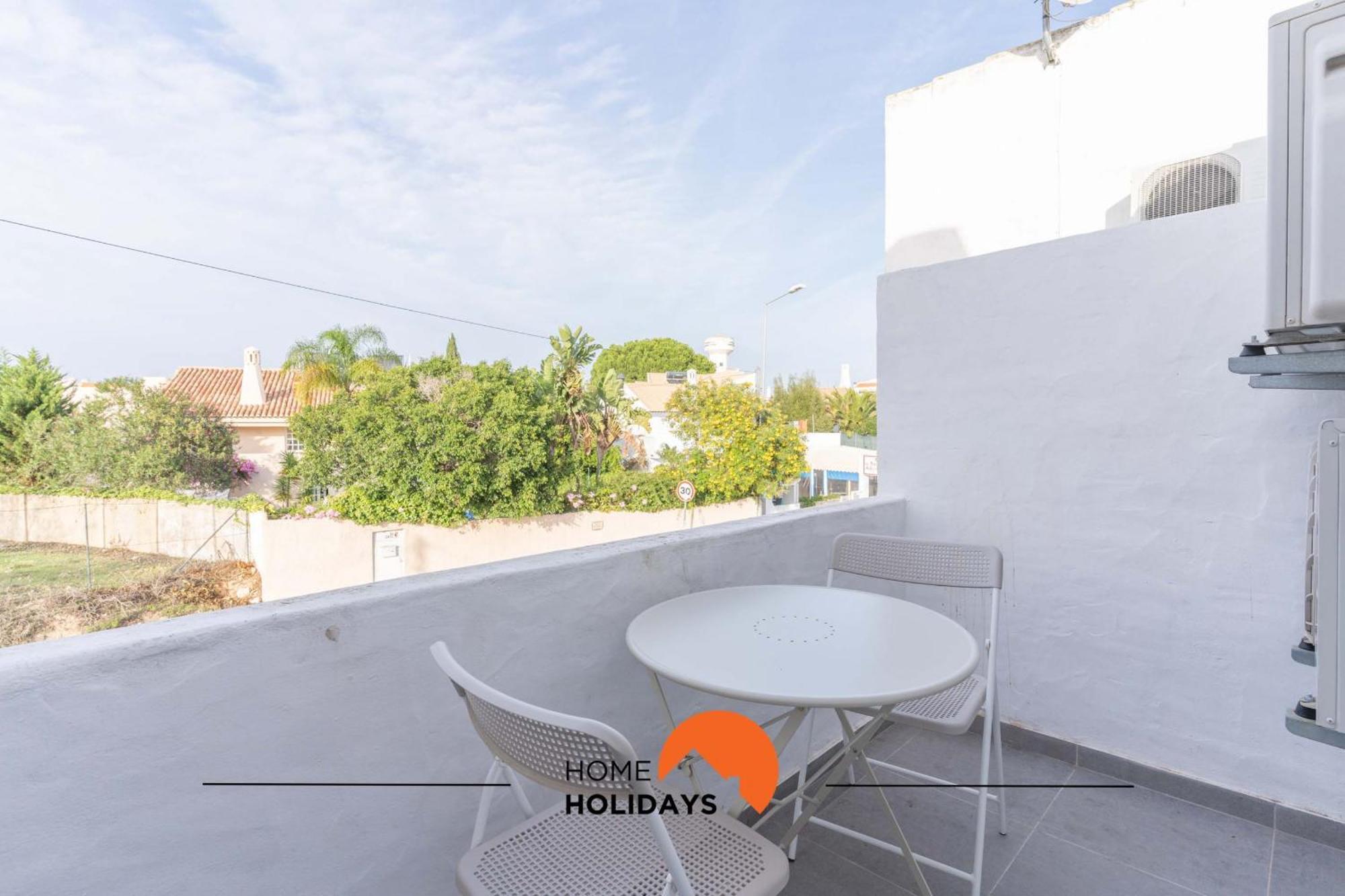 #110 Almeida Garrett By Holidays Apartment