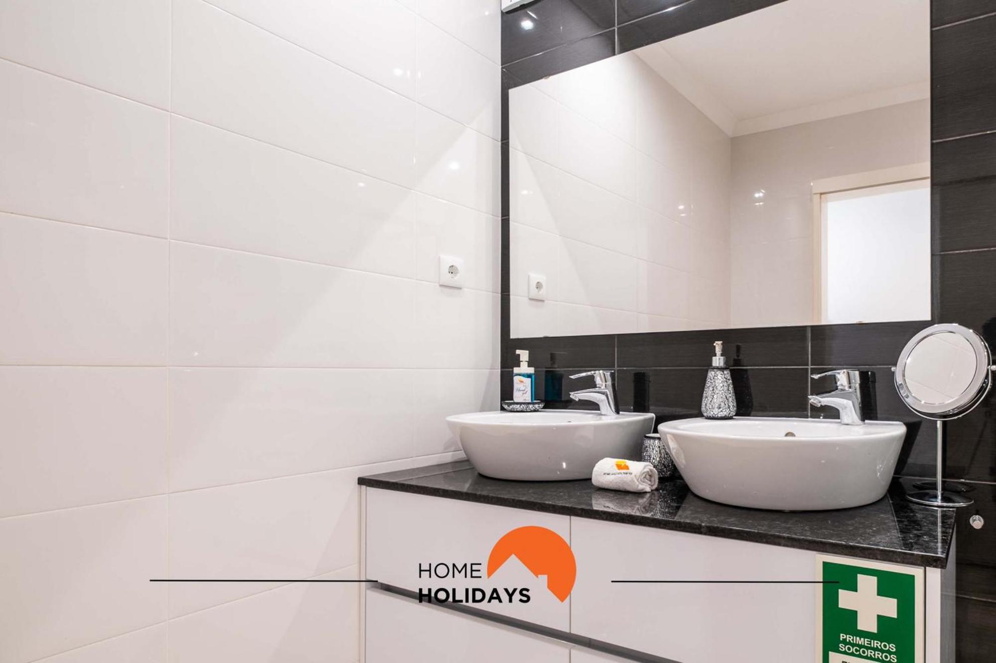 Apartment #089 Largo Escola By Holidays