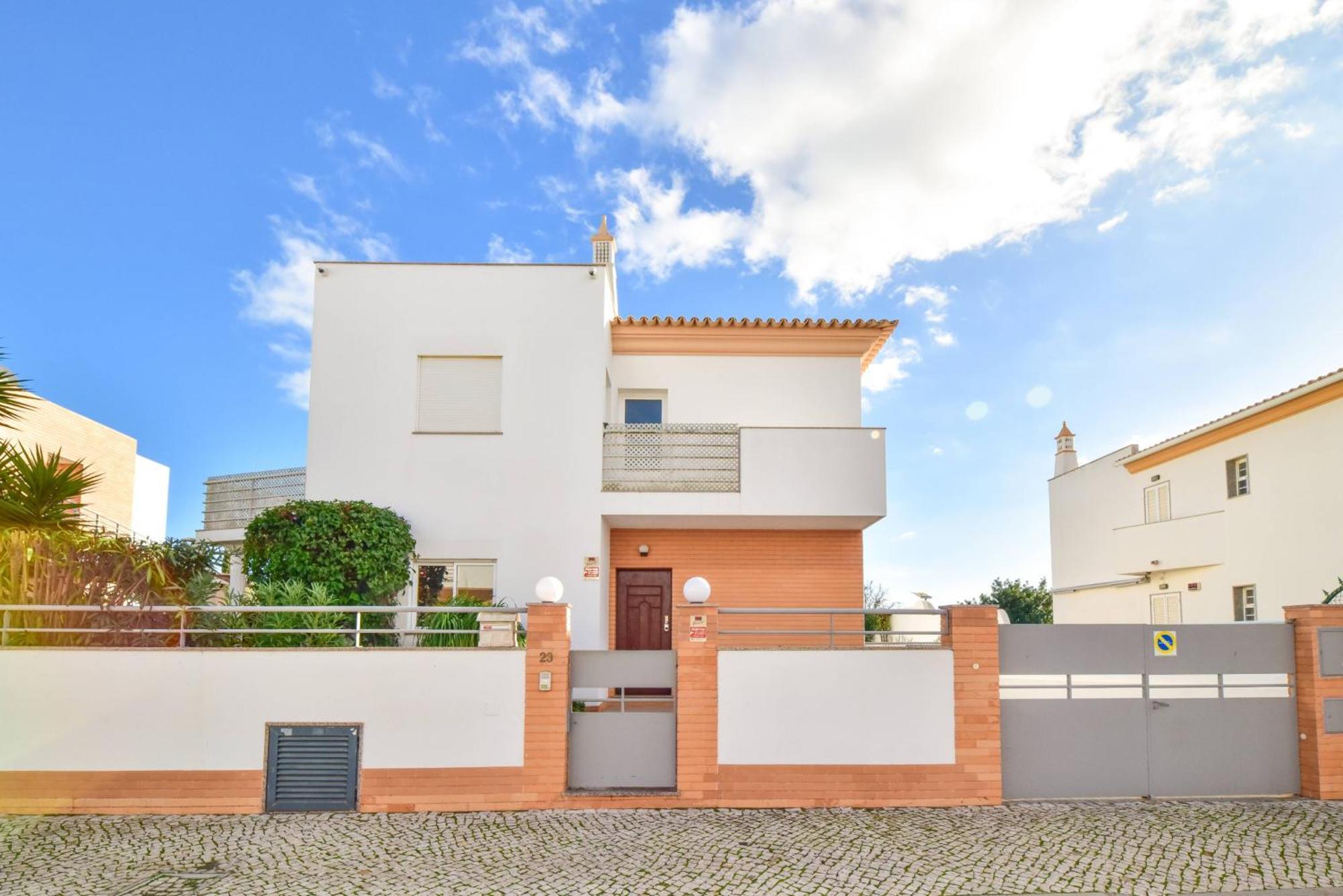 Alfarrobeira By Mtphomes * Albufeira