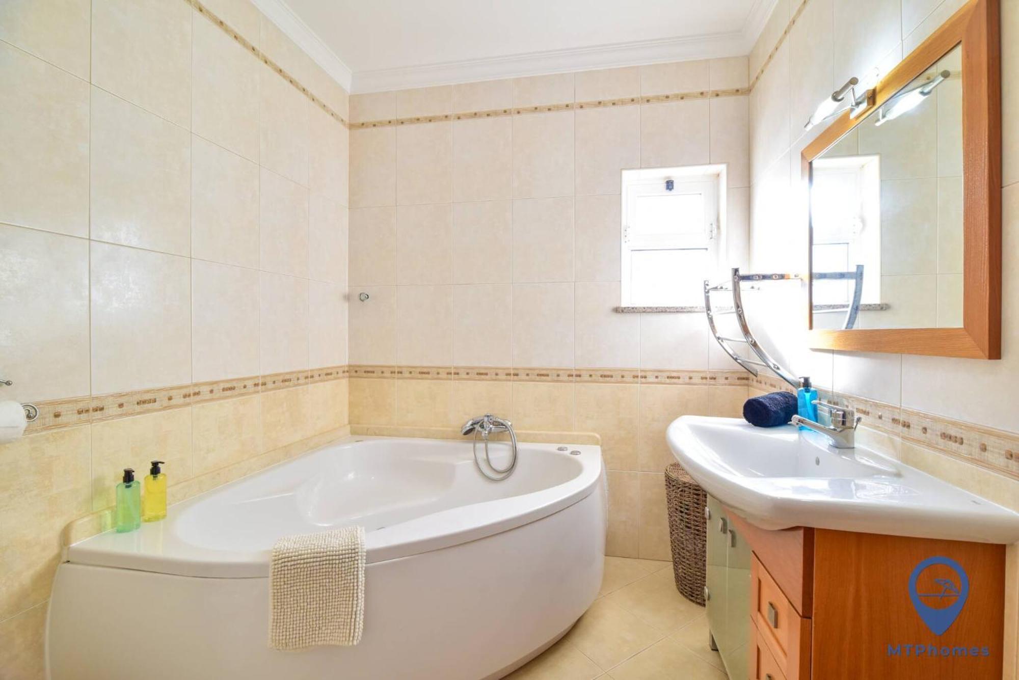 Apartment Alfarrobeira By Mtphomes