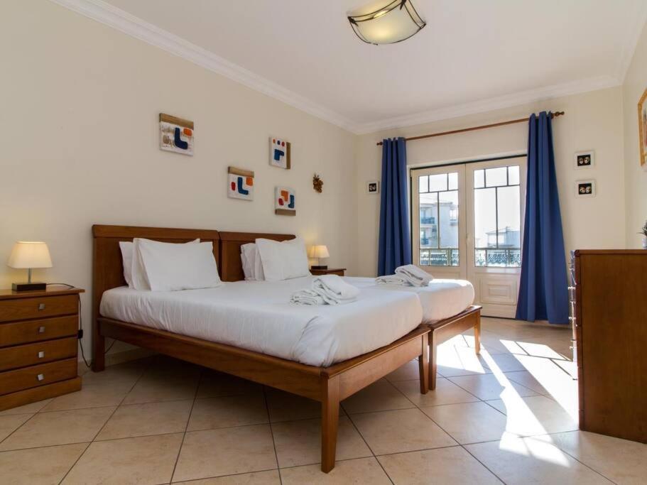 Oura Sunrise - Piscina, E Diversao! Apartment Albufeira