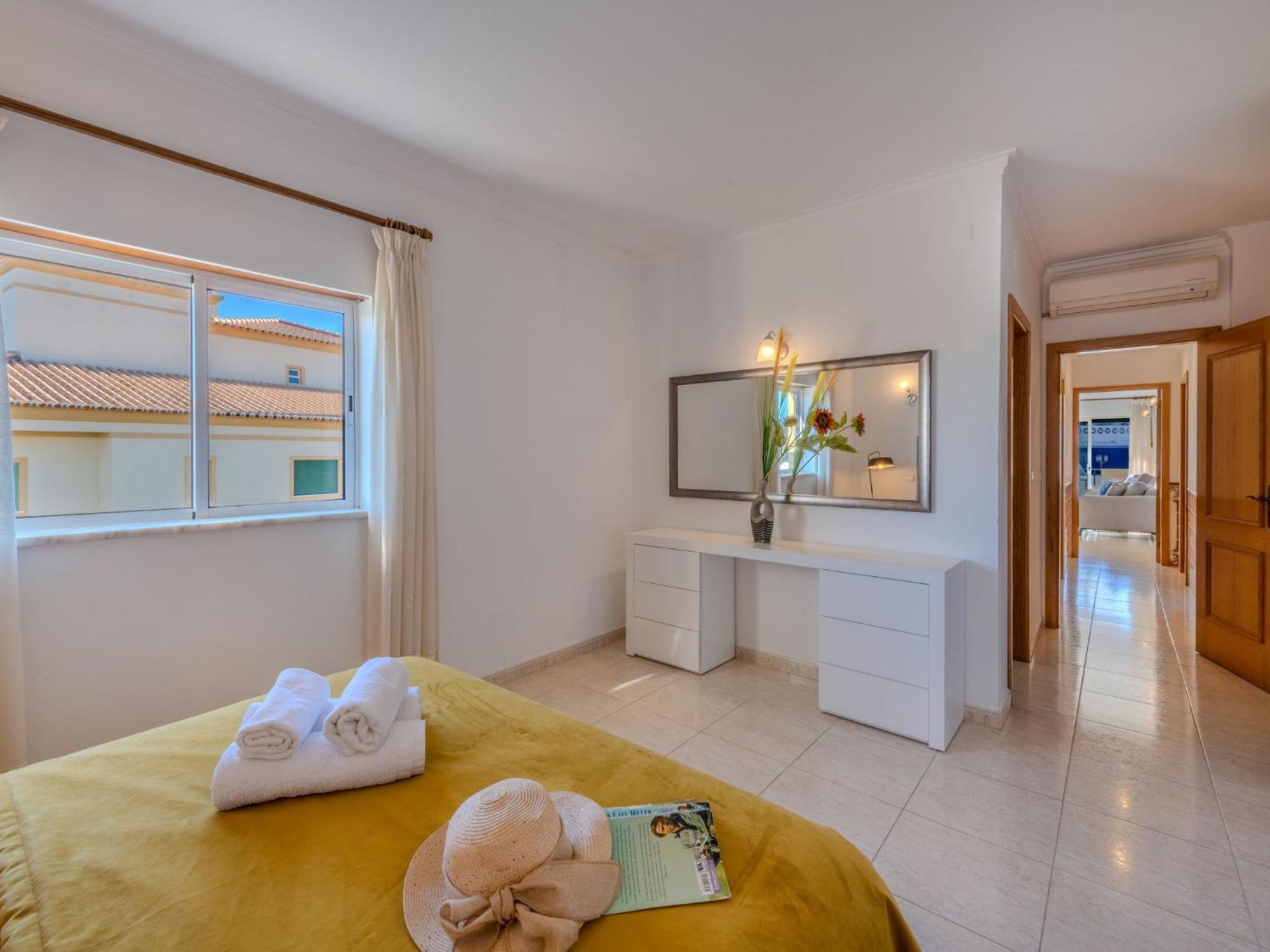 Sunny Escape By Interhome * Albufeira