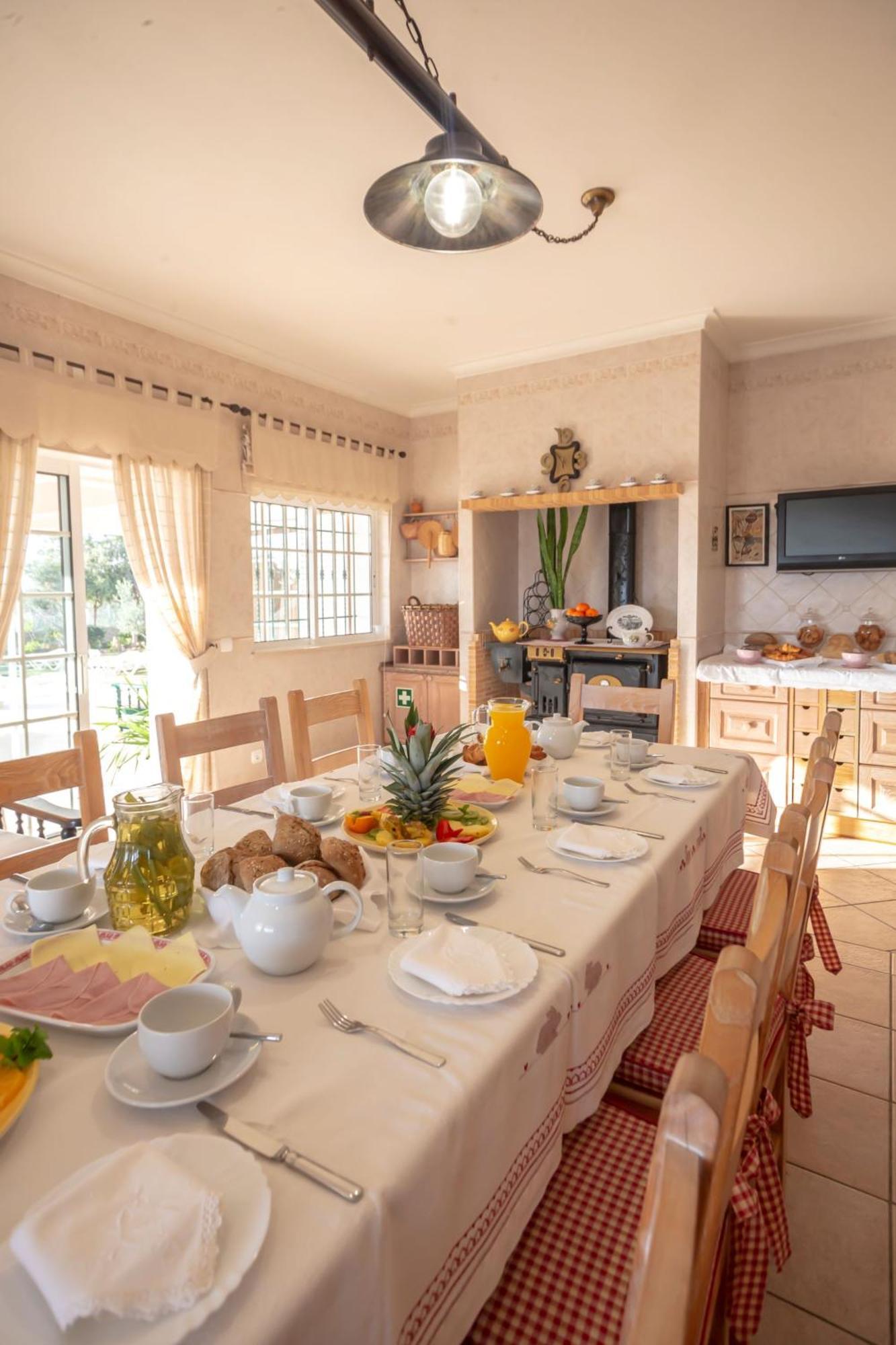 Al Meida Bed & Breakfast *