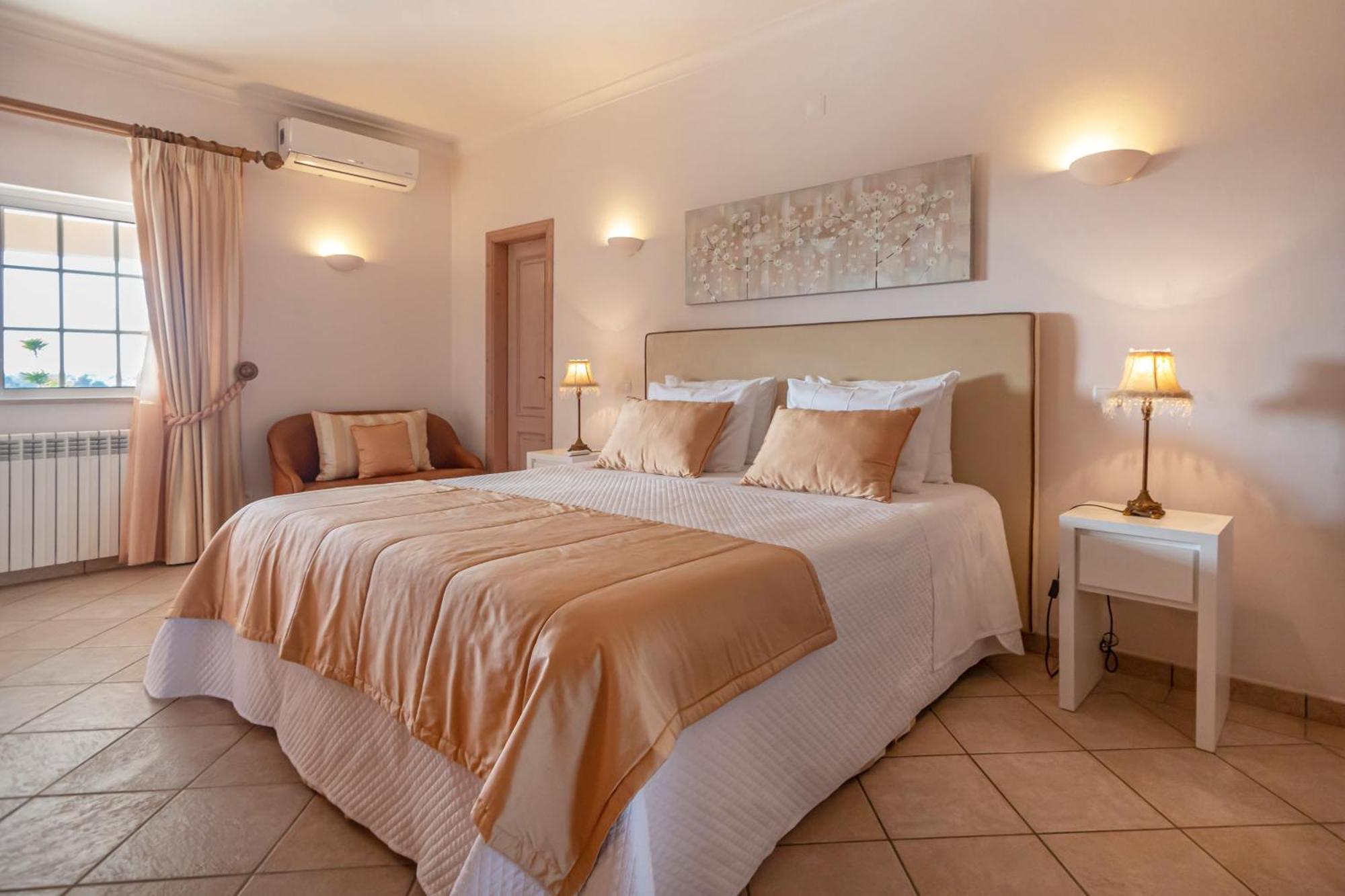 Al Meida Bed & Breakfast Albufeira