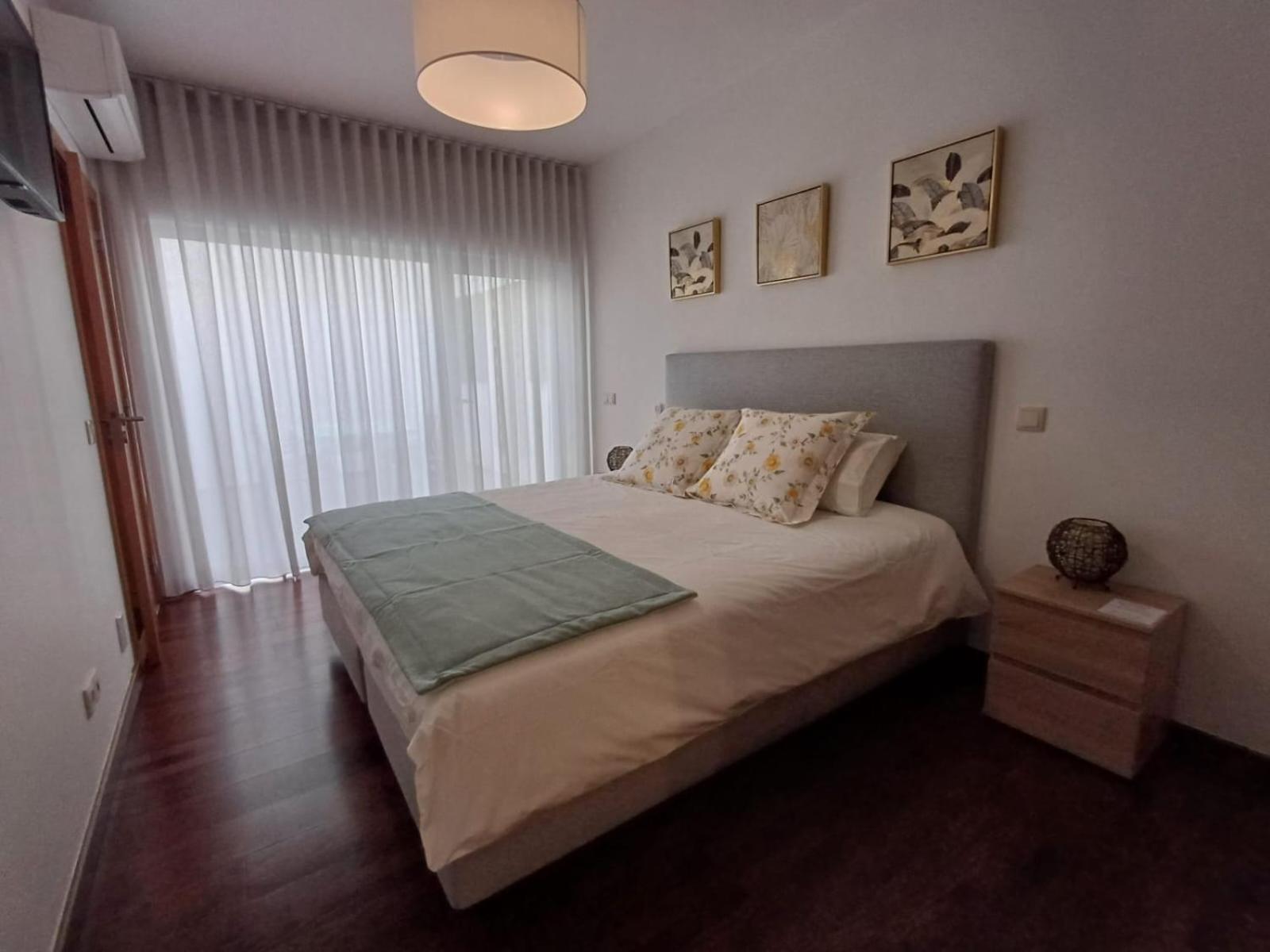 Apartment Deluxe By Bguest *